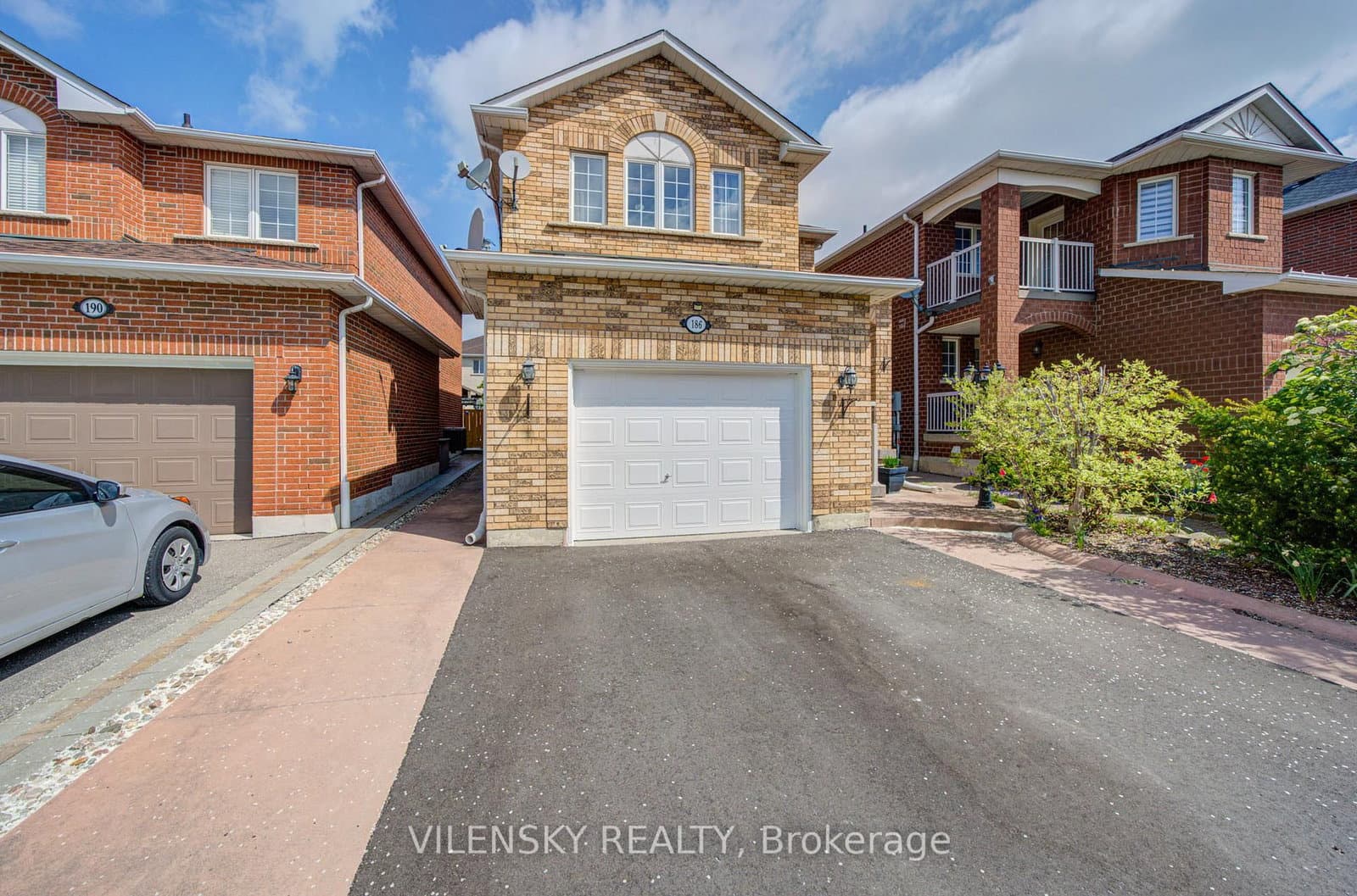 186 Purcell Crescent, Vaughan, ON