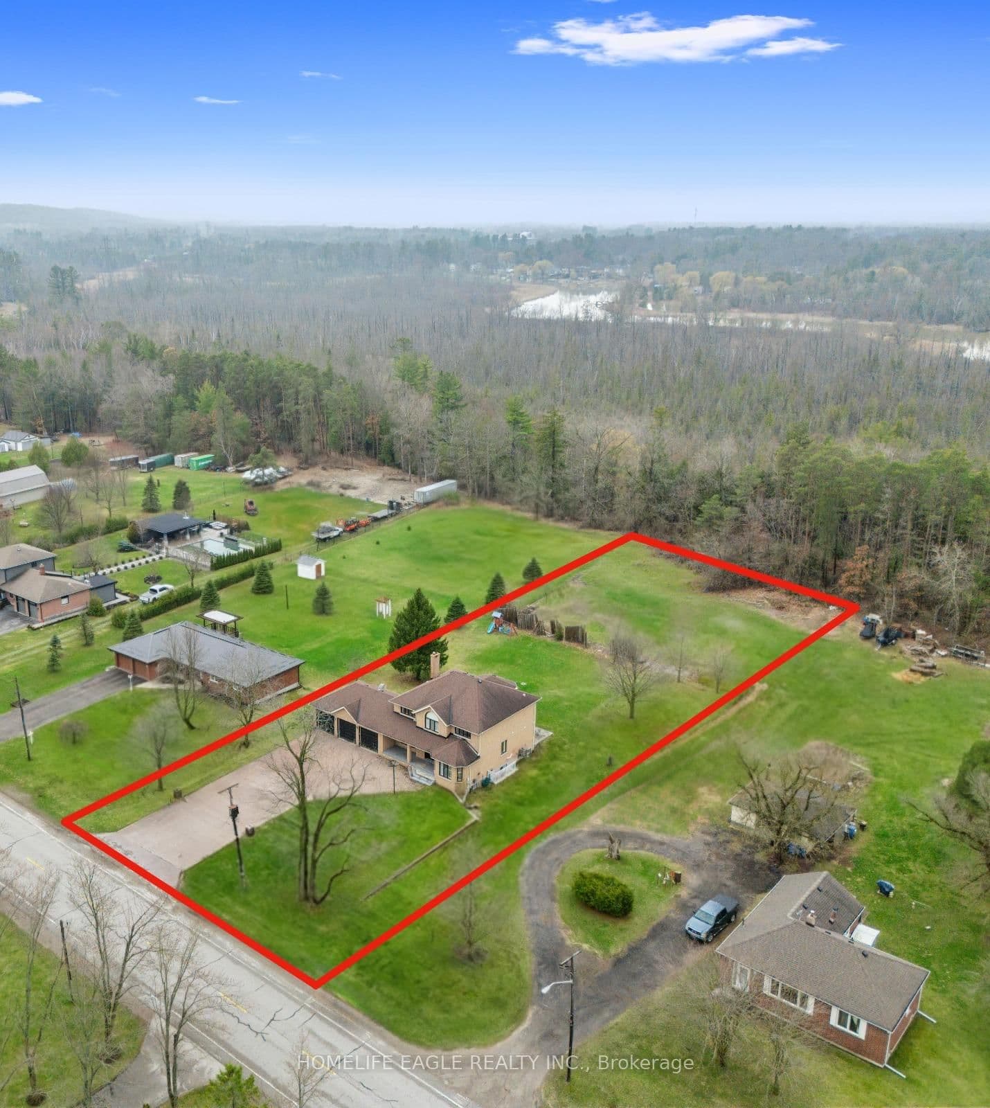 20286 Yonge Street, East Gwillimbury, ON