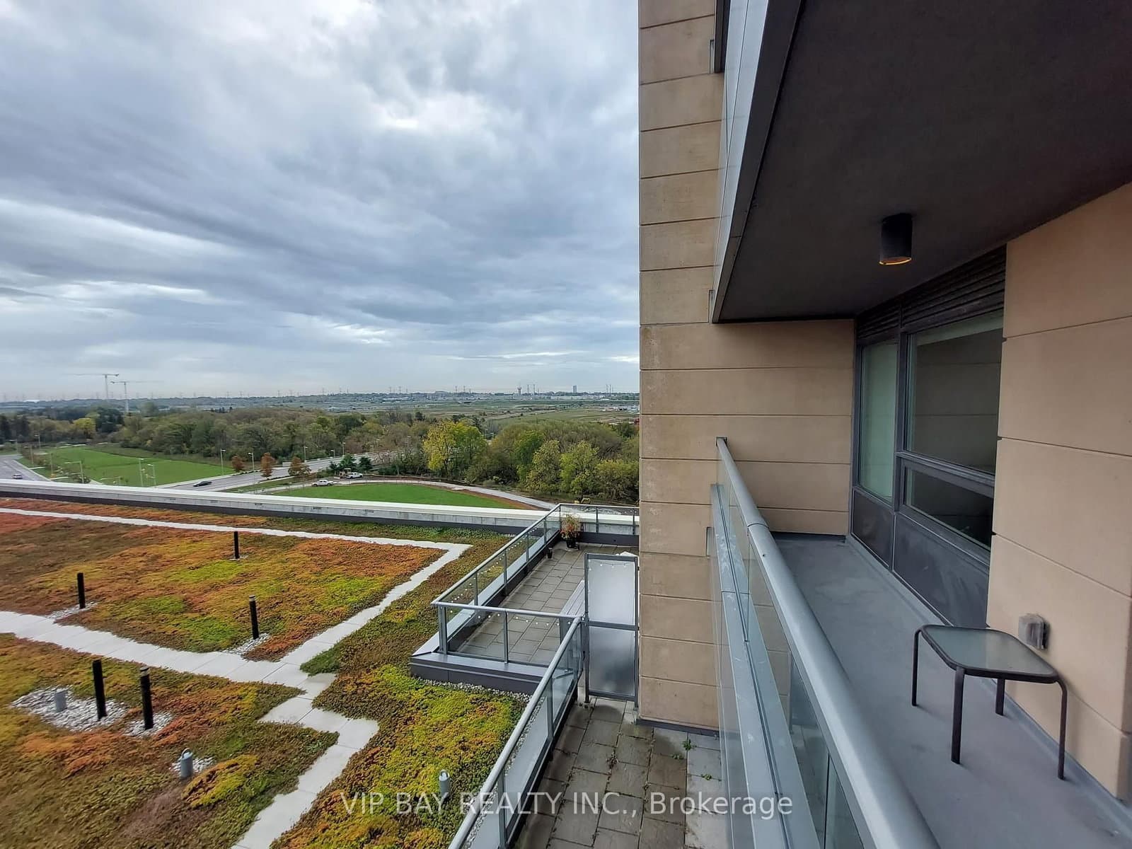 1103 - 18 Uptown Drive, Markham, ON