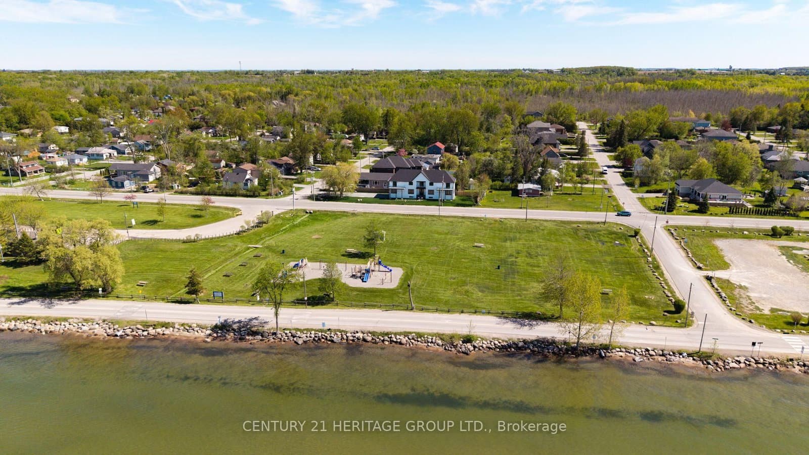 802 Willowview Drive, Georgina, ON — photo 3