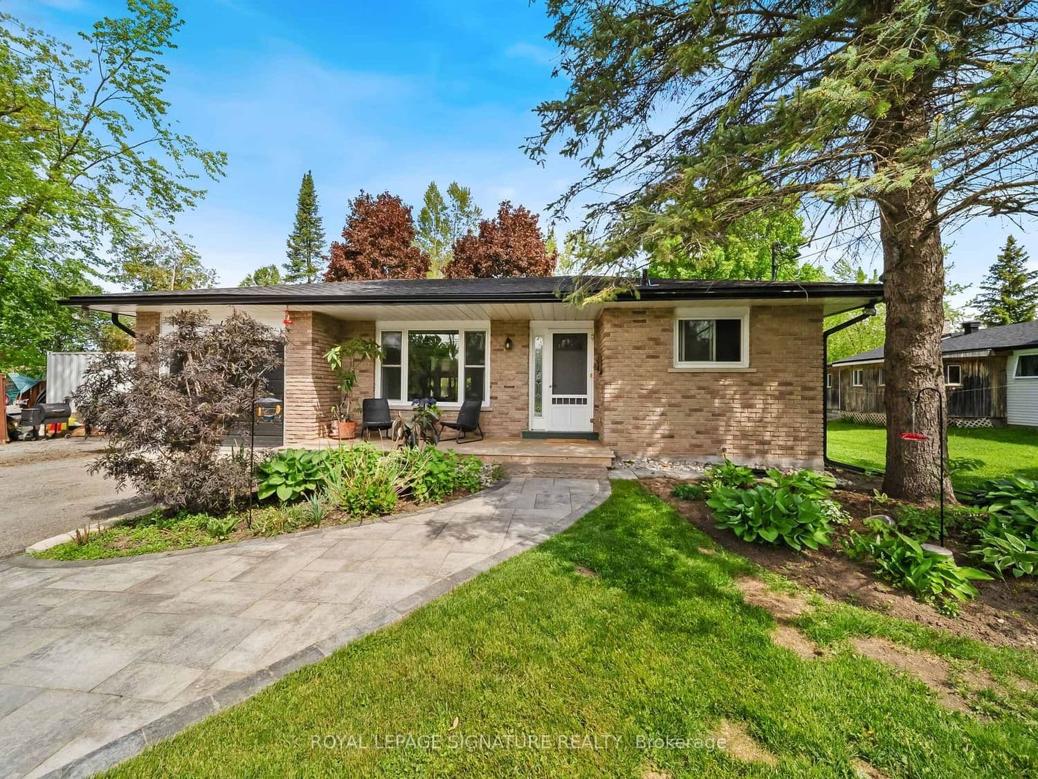 12 Easy Street, Georgina, ON