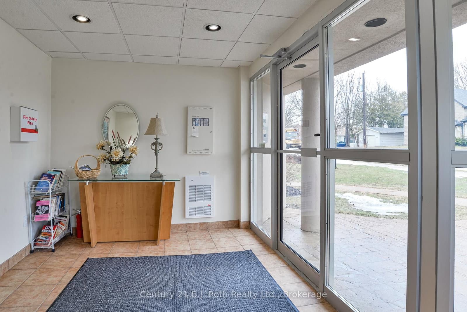 101 - 125 Bond Street, Orillia, ON — photo 3