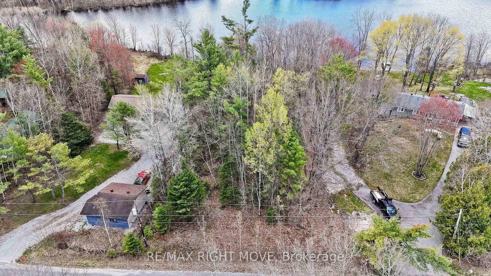 5123 Severn Pines Crescent, Severn, ON — photo 3