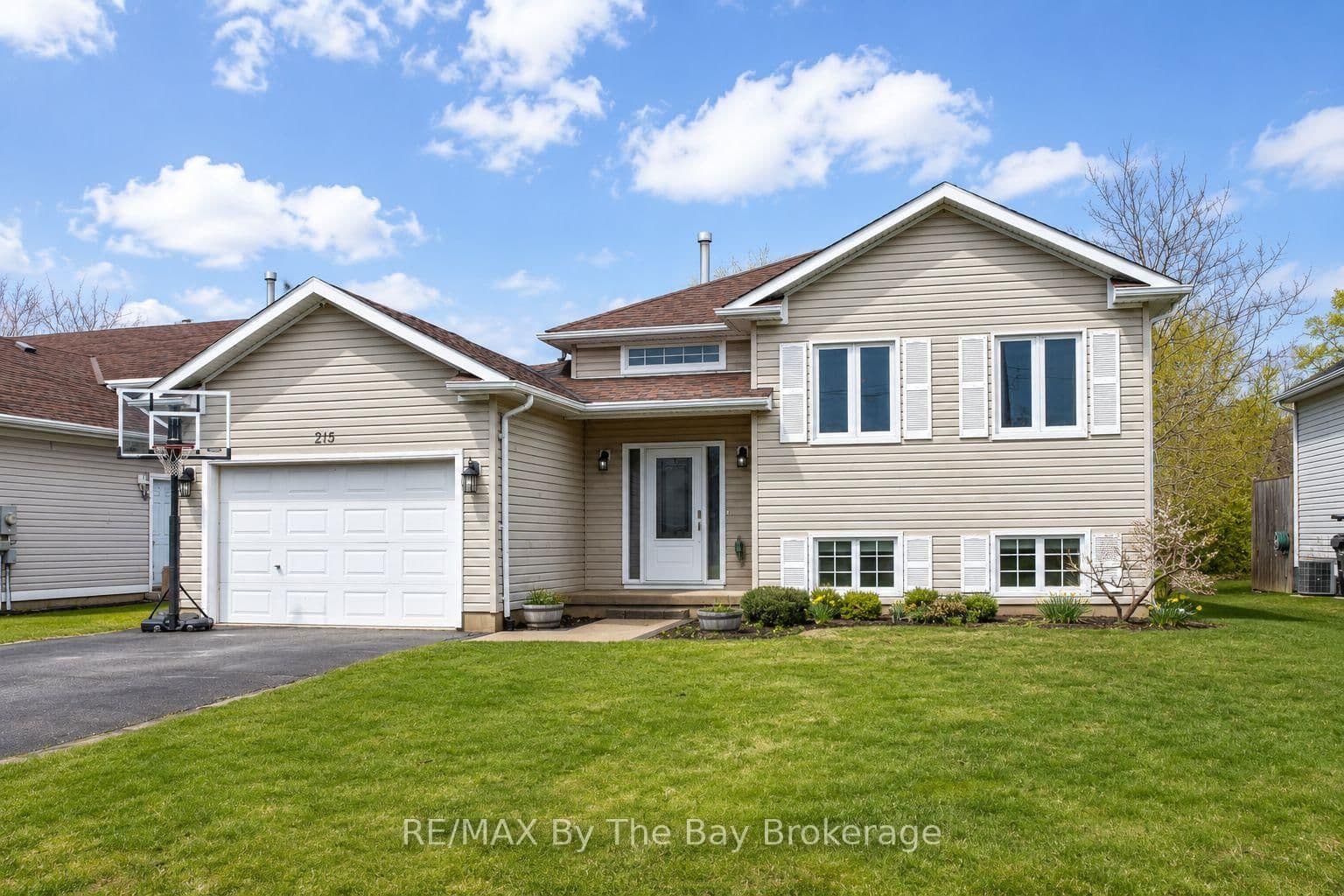 215 Montreal Street, Clearview, ON