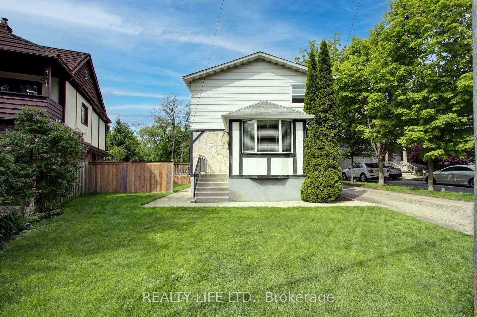 48 Bonnyview Drive, Toronto, ON — photo 2