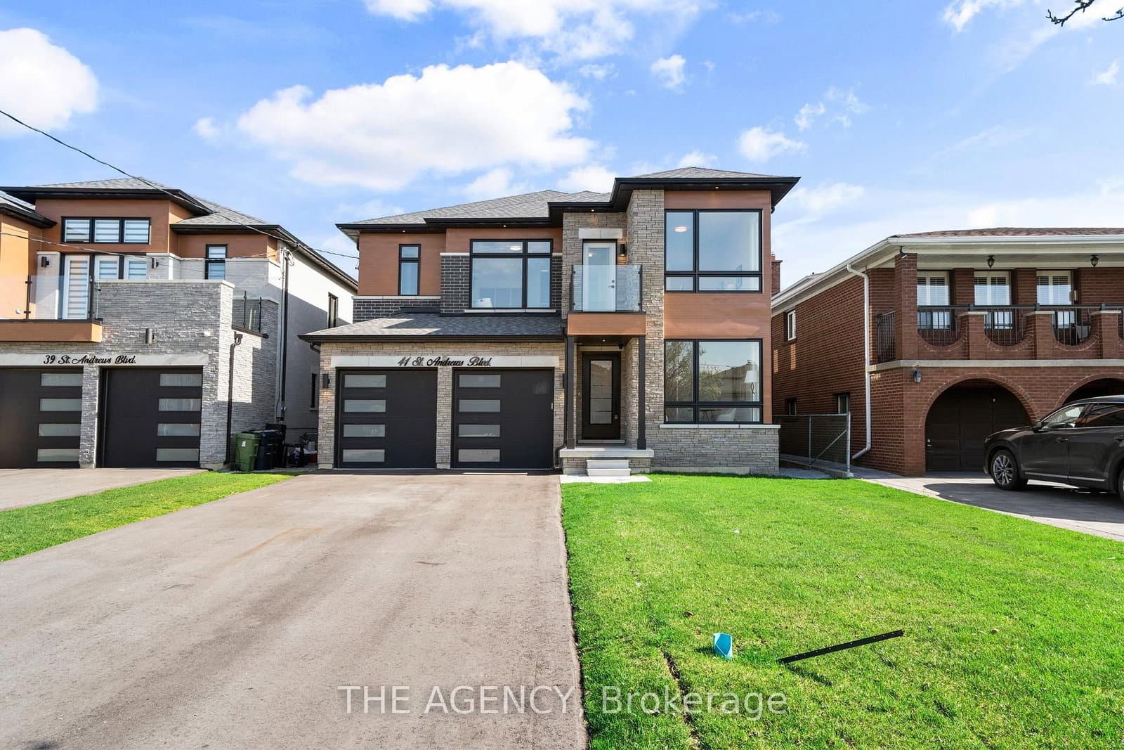 41 St Andrews Boulevard, Toronto, ON