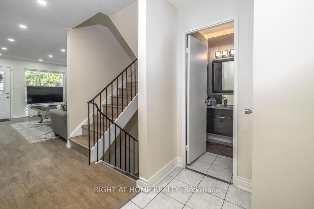 13 - 23 Four Winds Drive, Toronto, ON — photo 3