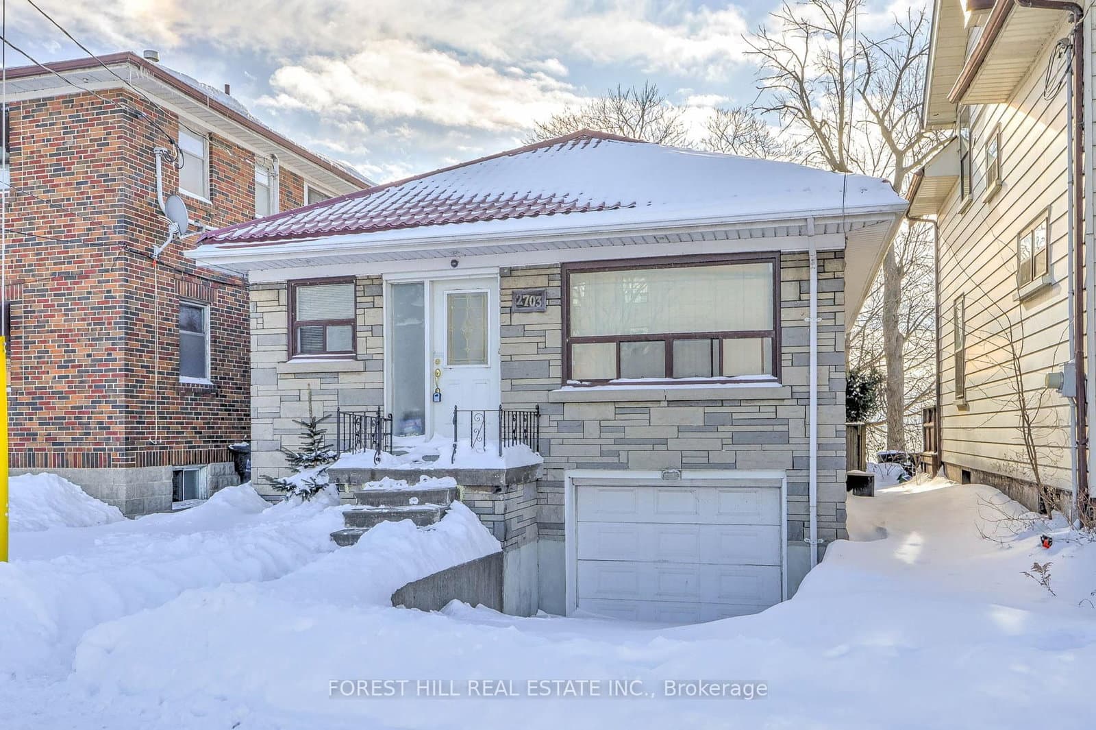 2703 Lake Shore Boulevard, Toronto, ON — photo 3