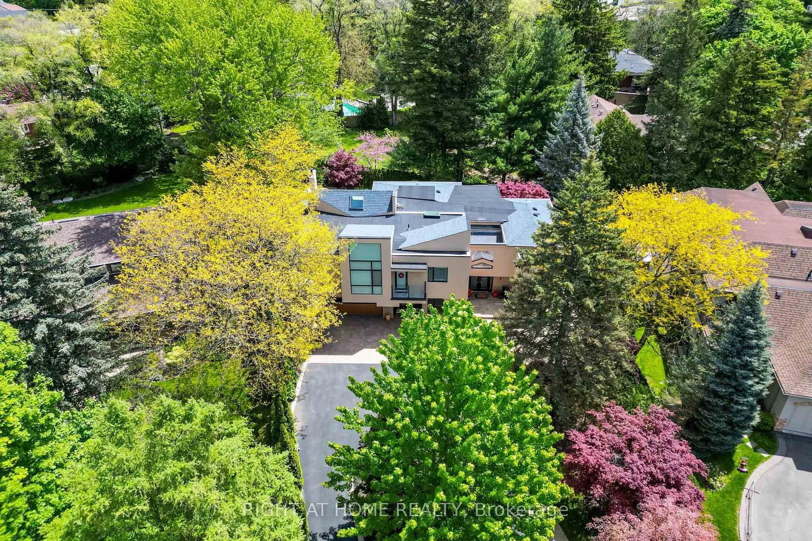1 Friars Lane, Toronto, ON — photo 3