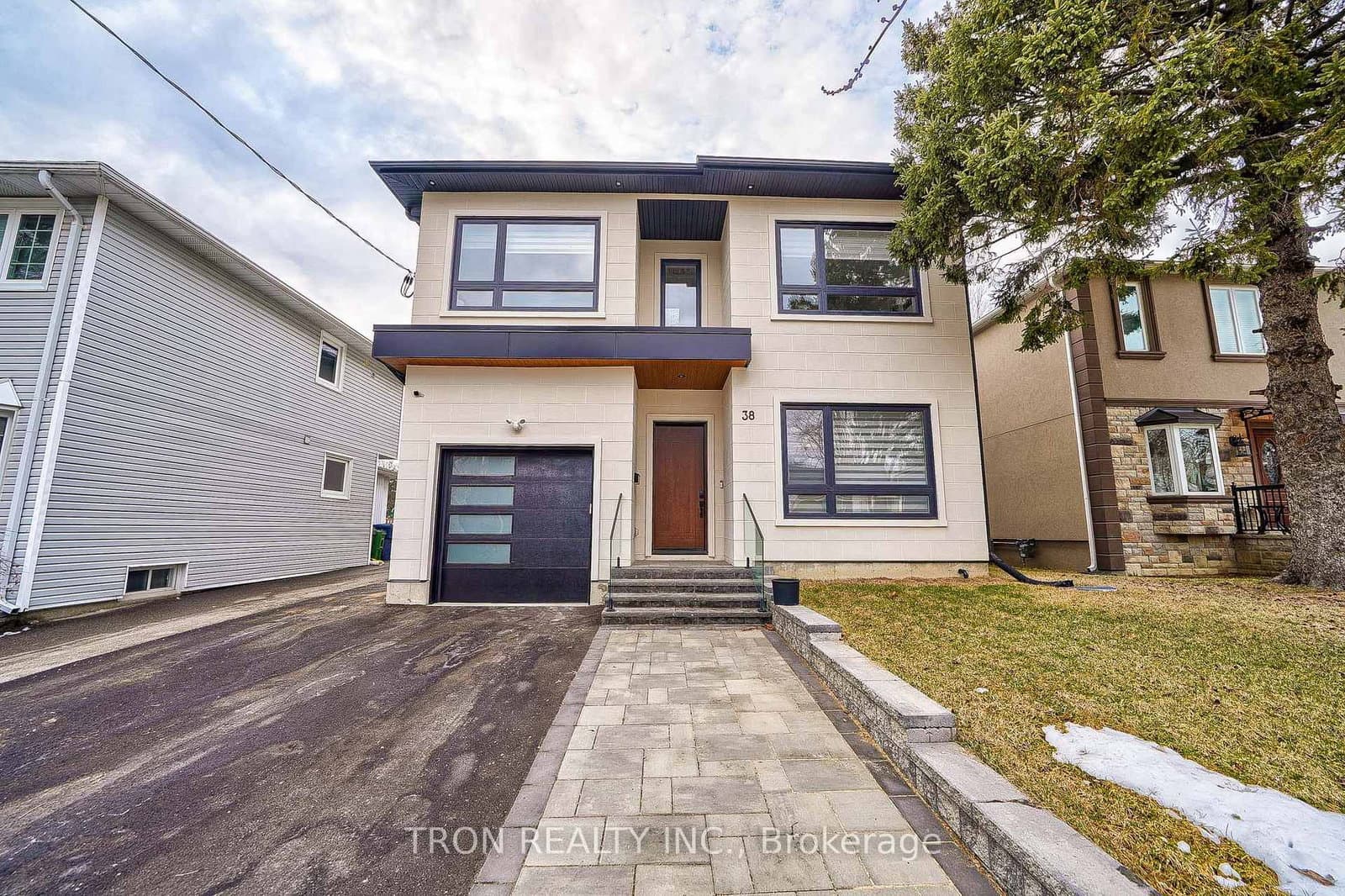 38 Uno Drive, Toronto, ON