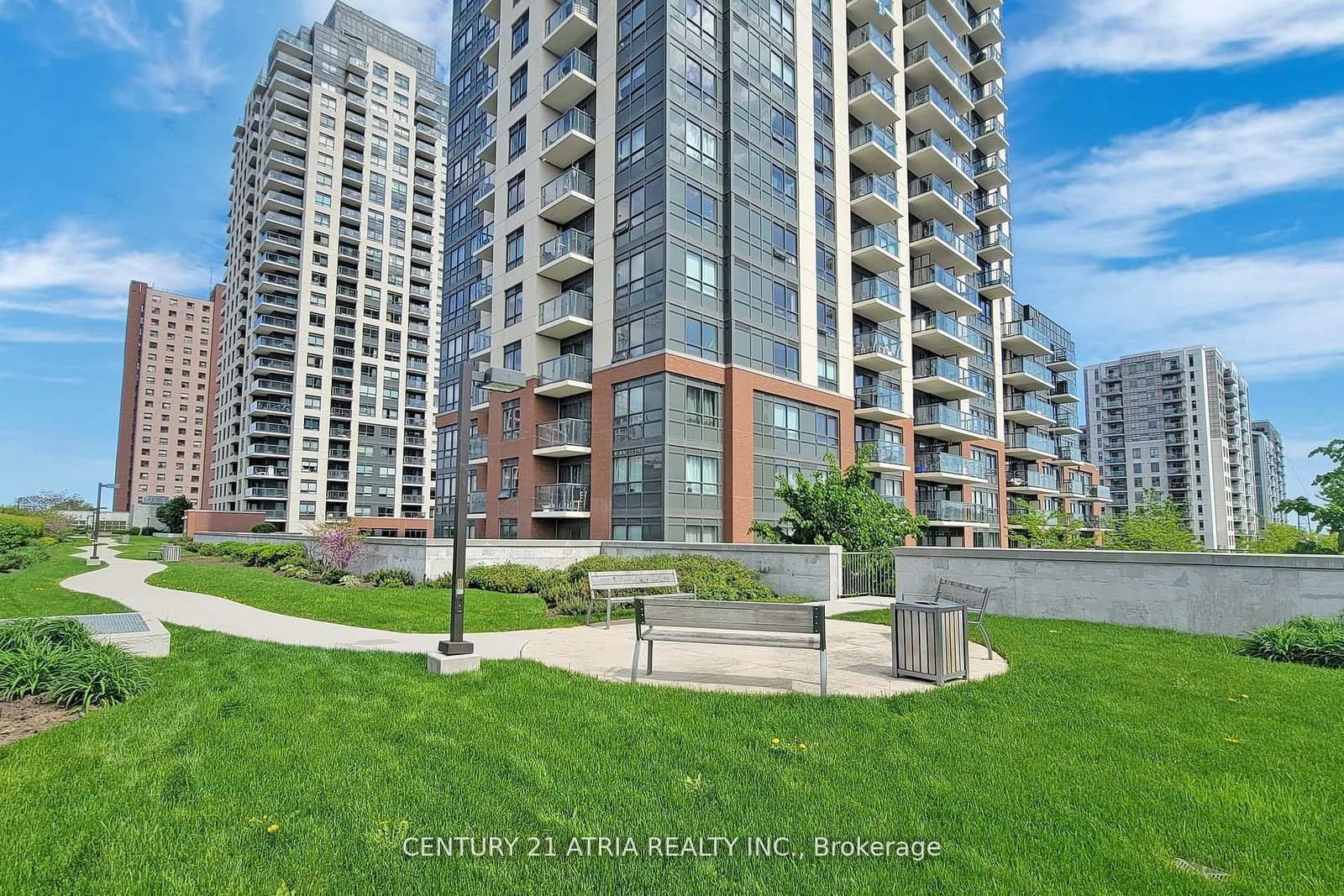 1210 - 1420 Dupont Street, Toronto, ON — photo 2