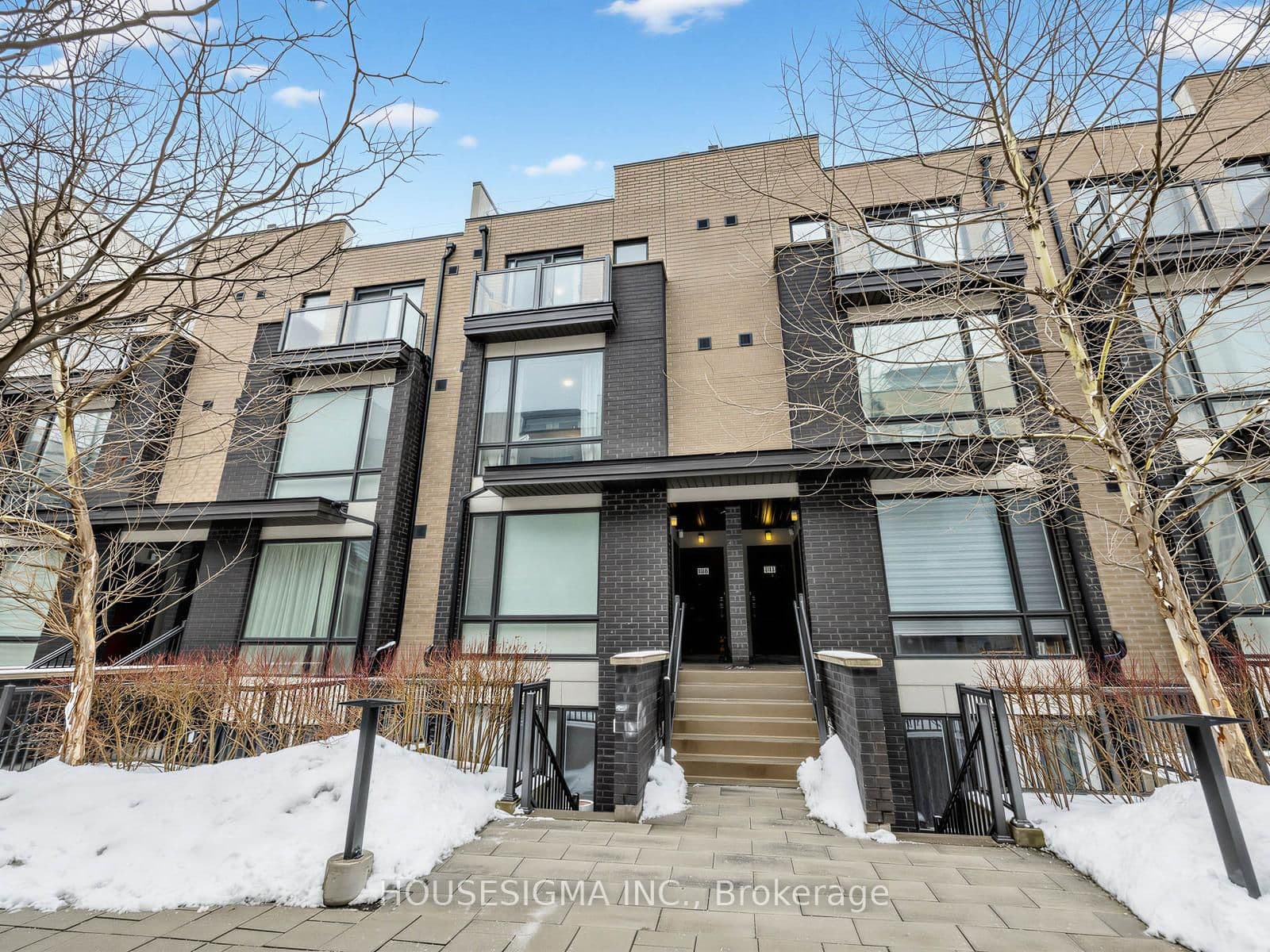 139 - 34 Fieldway Road, Toronto, ON — photo 2
