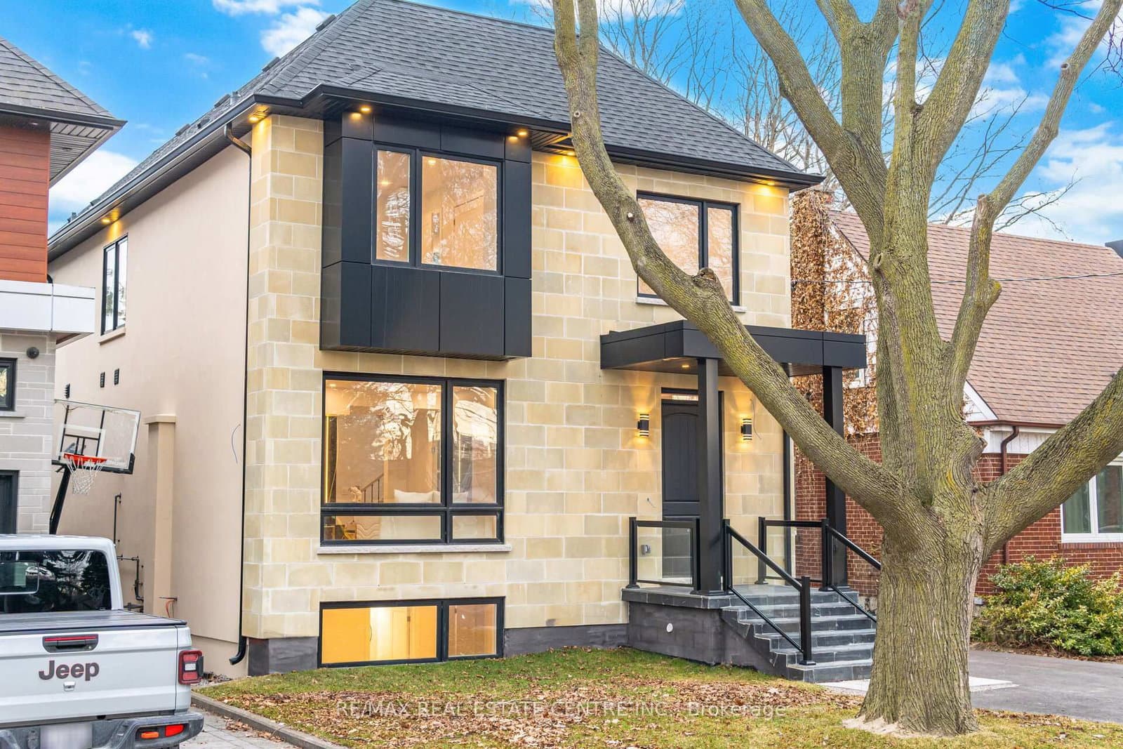 11 Bentley Drive, Toronto, ON — photo 2