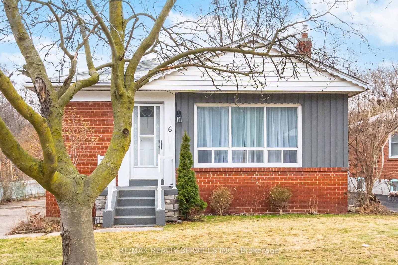 6 Bonnyview Drive, Toronto, ON