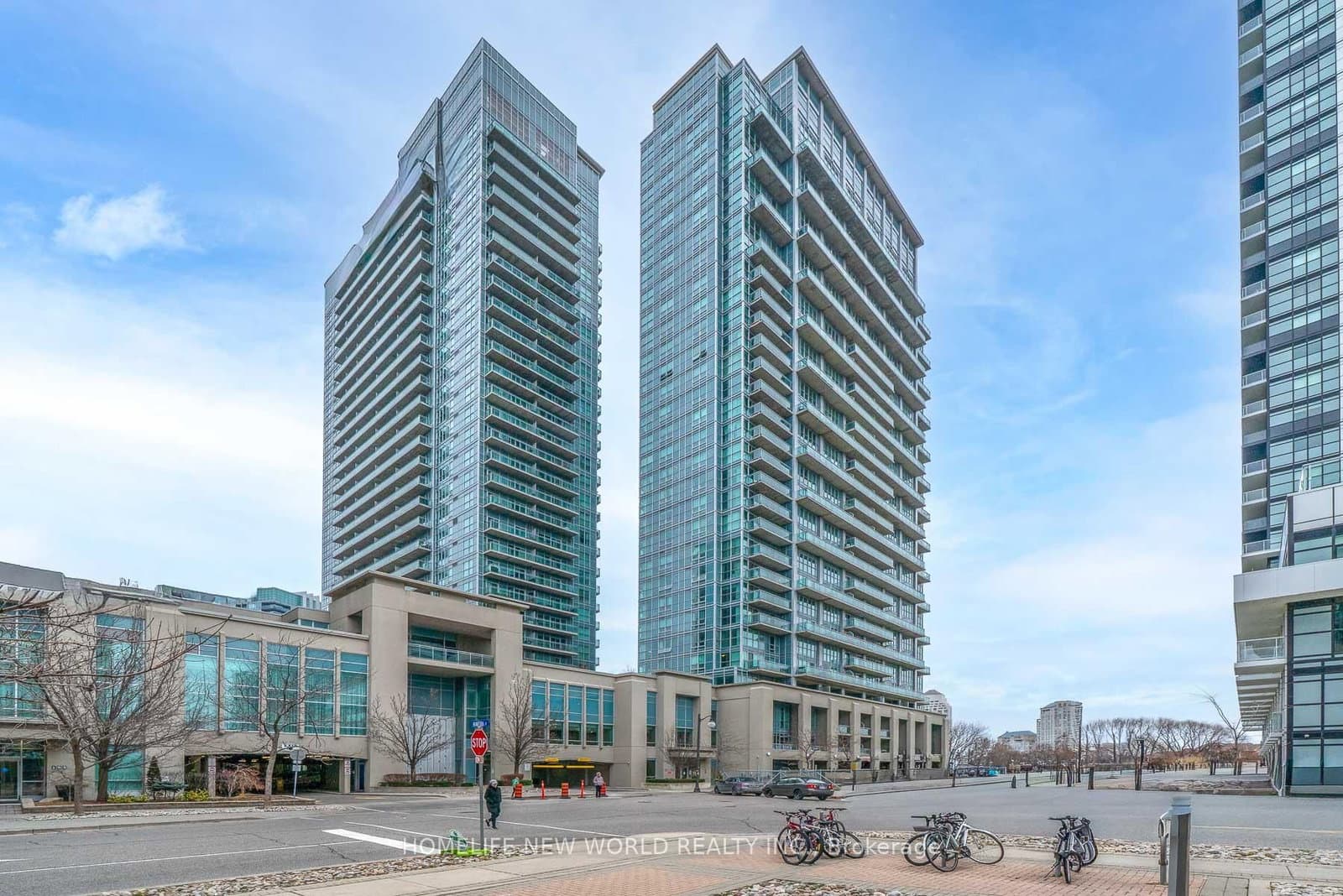 1722 - 165 Legion Road, Toronto, ON