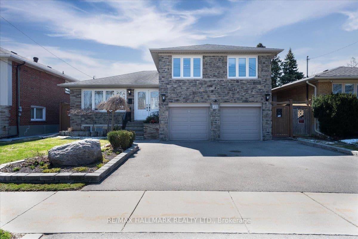 25 Fenley Drive, Toronto, ON