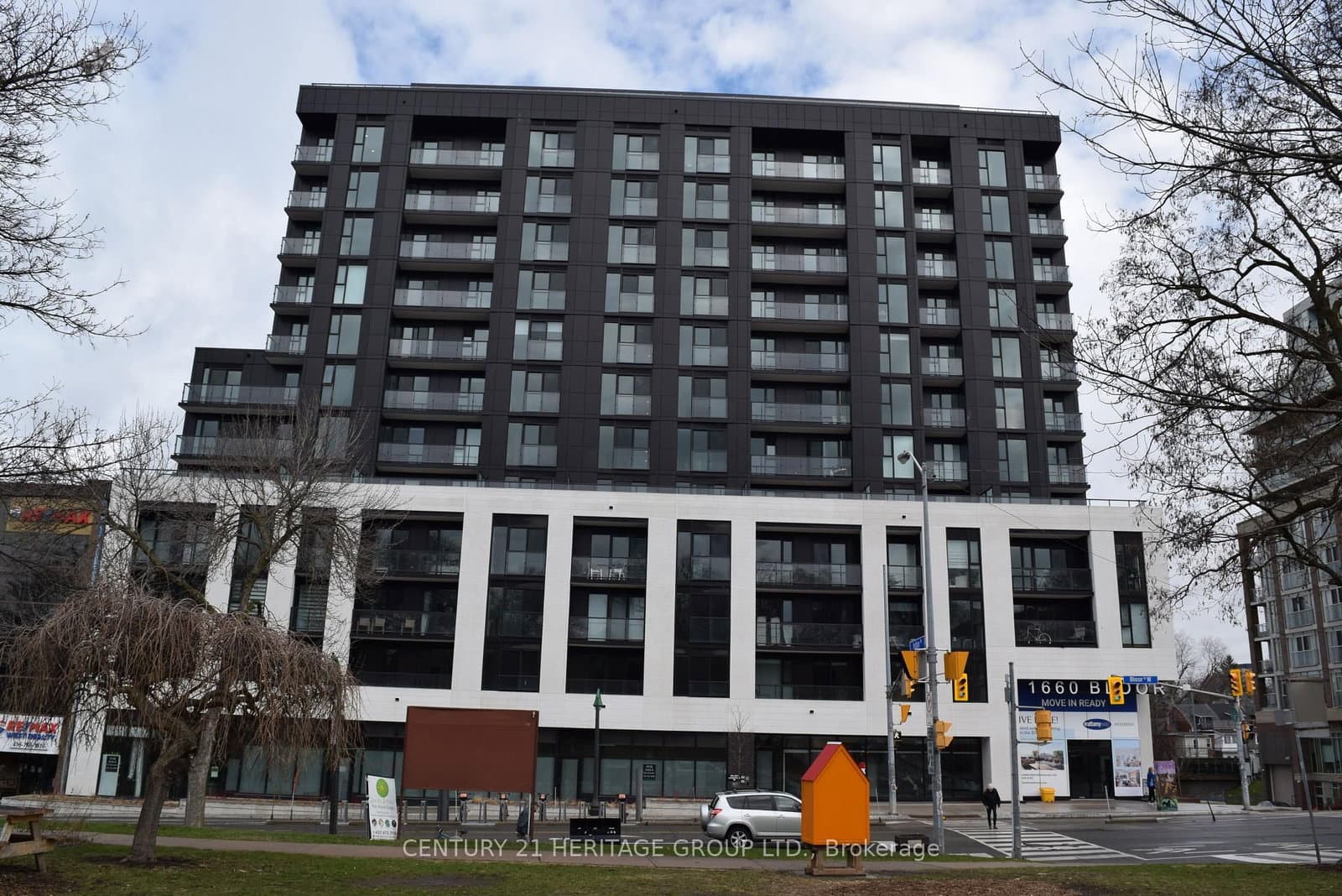 1006 - 1660 Bloor Street, Toronto, ON