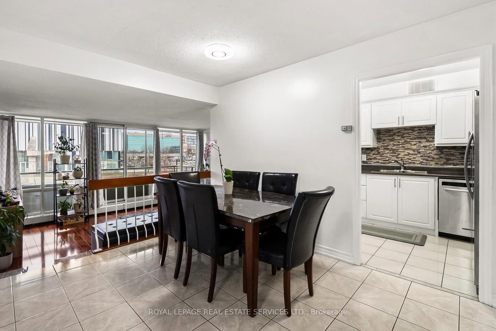 211 - 1 Four Winds Drive, Toronto, ON