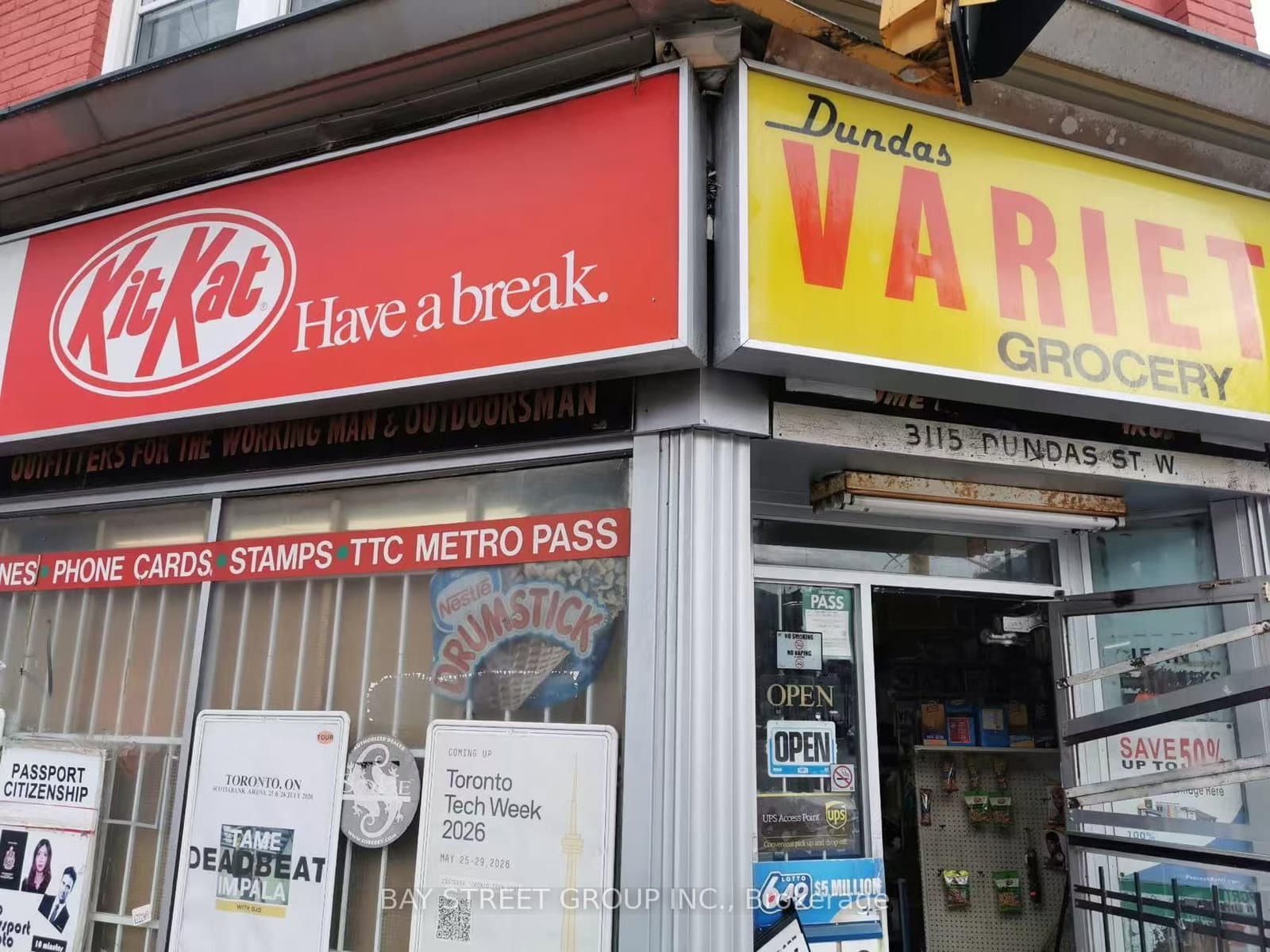 3115 Dundas Street, Toronto, ON
