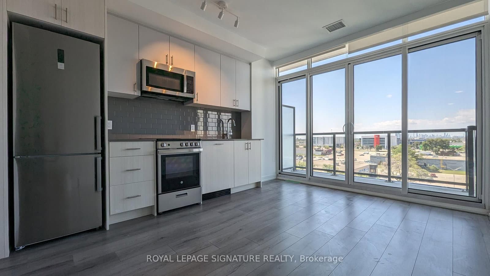 619 - 1195 The Queensway, Toronto, ON