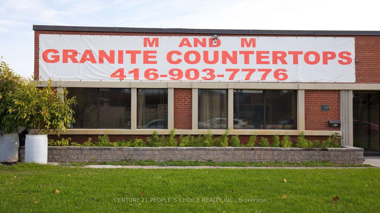 01 - 63 Torbarrie Road, Toronto, ON