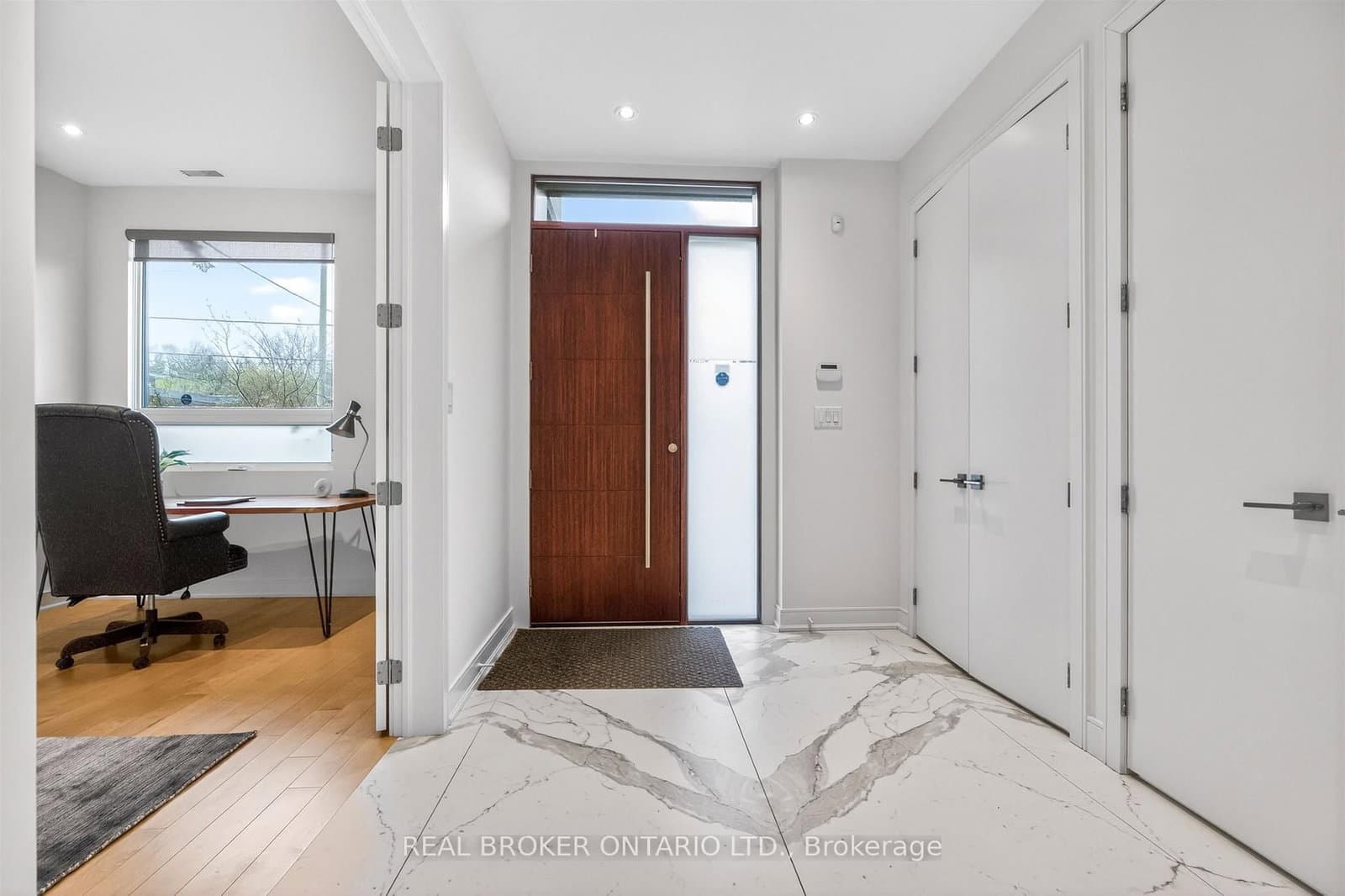 88 South Kingsway Way, Toronto, ON — photo 3