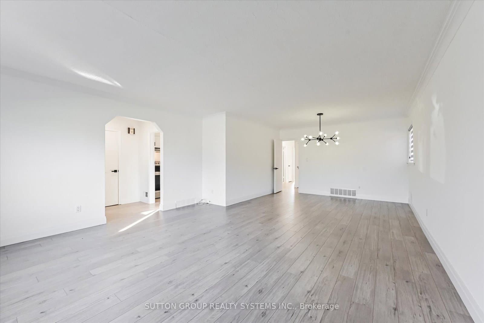 4 Cranston Road, Toronto, ON — photo 3