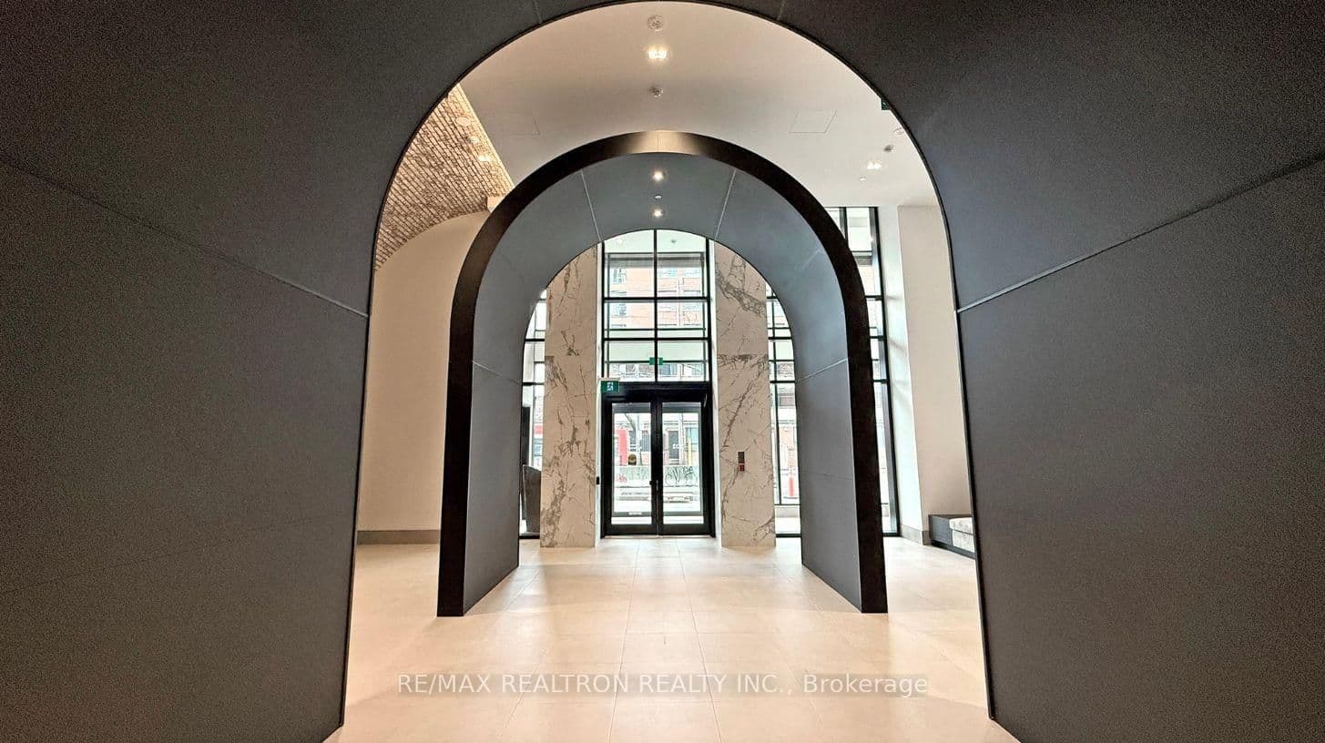 401 - 285 Dufferin Street, Toronto, ON — photo 3