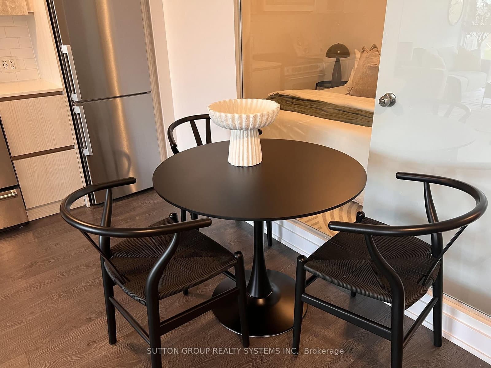 317 - 251 Manitoba Street, Toronto, ON — photo 3