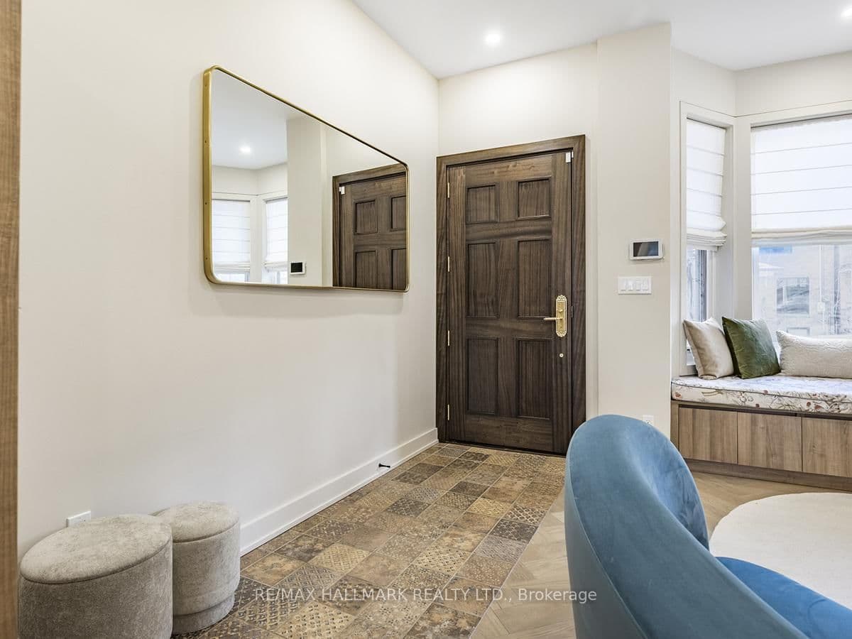 40 Fuller Avenue, Toronto, ON — photo 2