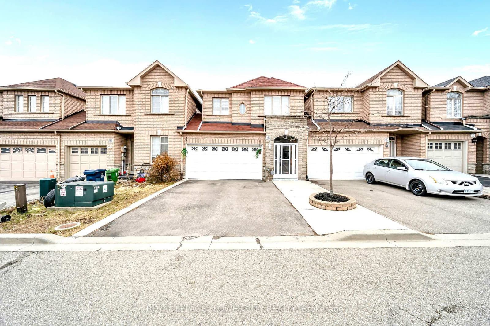 15D View Green Crescent, Toronto, ON — photo 2