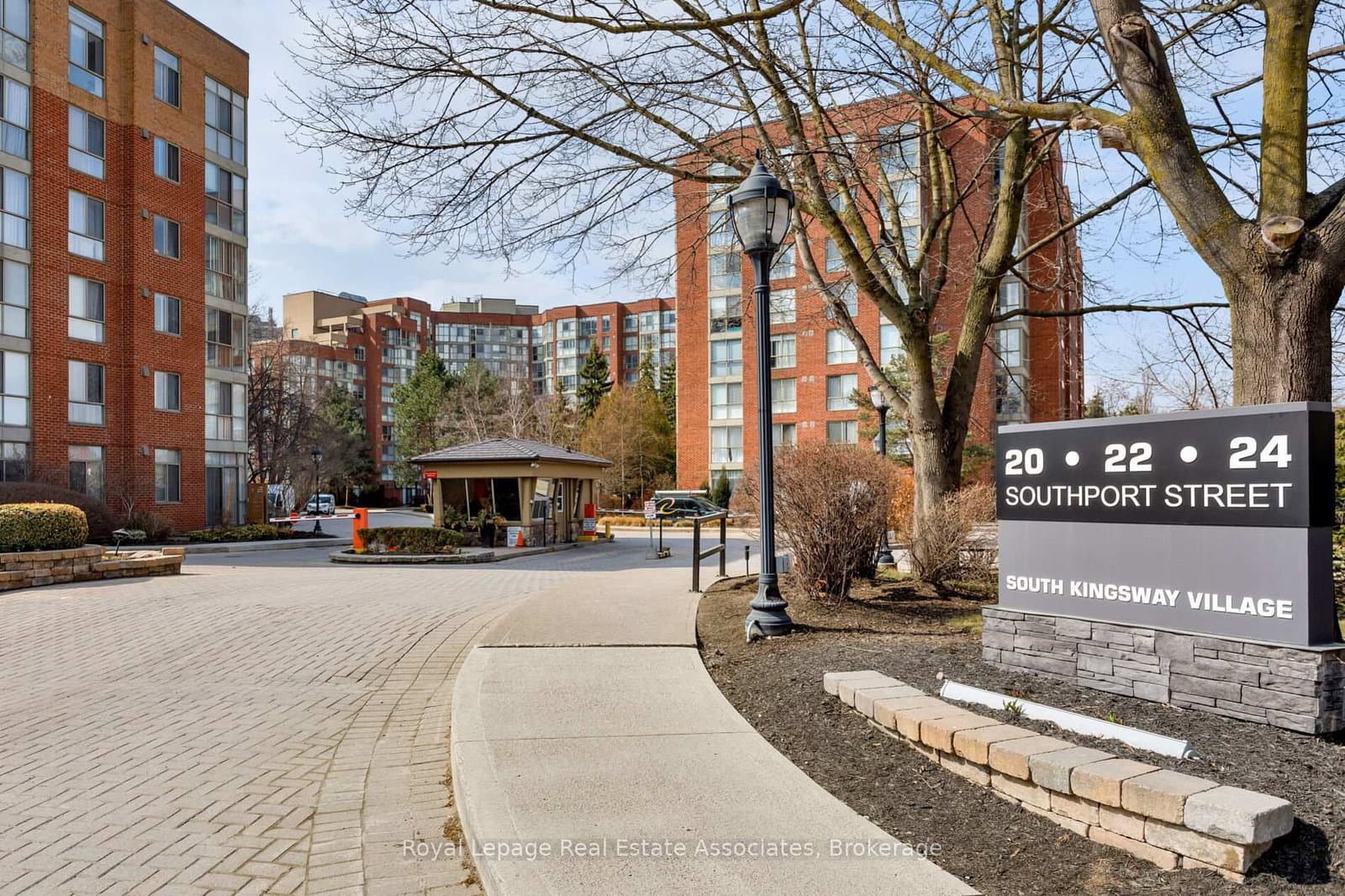 349 - 24 Southport Street, Toronto, ON — photo 2