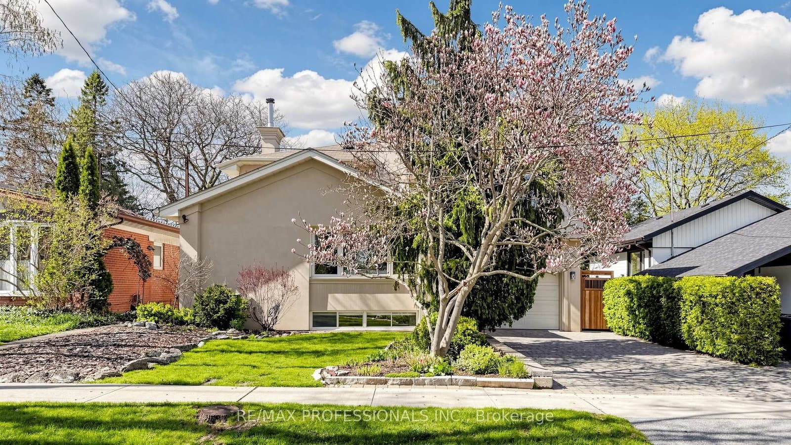 6 Hedges Boulevard, Toronto, ON — photo 2