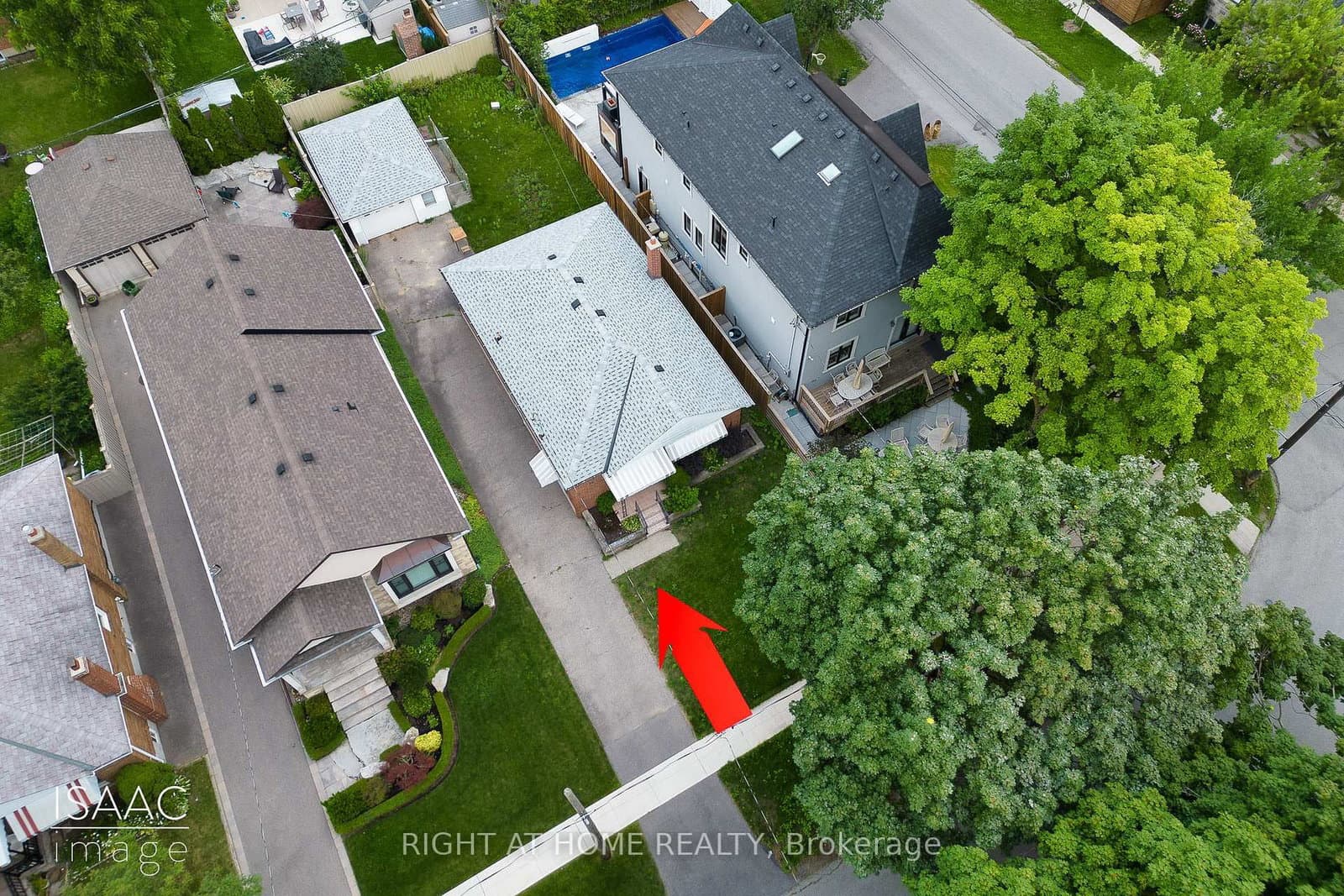98 Yorkview Drive, Toronto, ON — photo 3