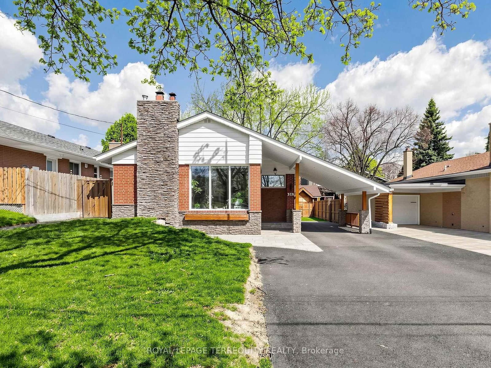 Upper - 14 Hedges Boulevard, Toronto, ON