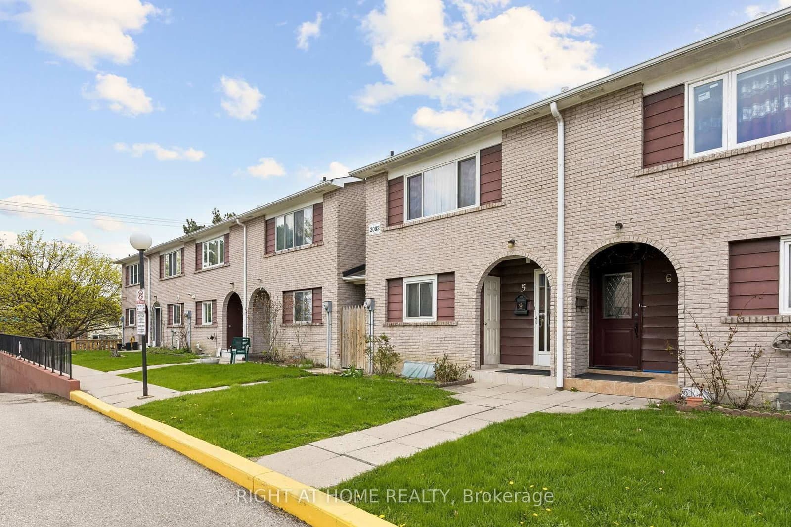5 - 2002 Martin Grove Road, Toronto, ON — photo 3