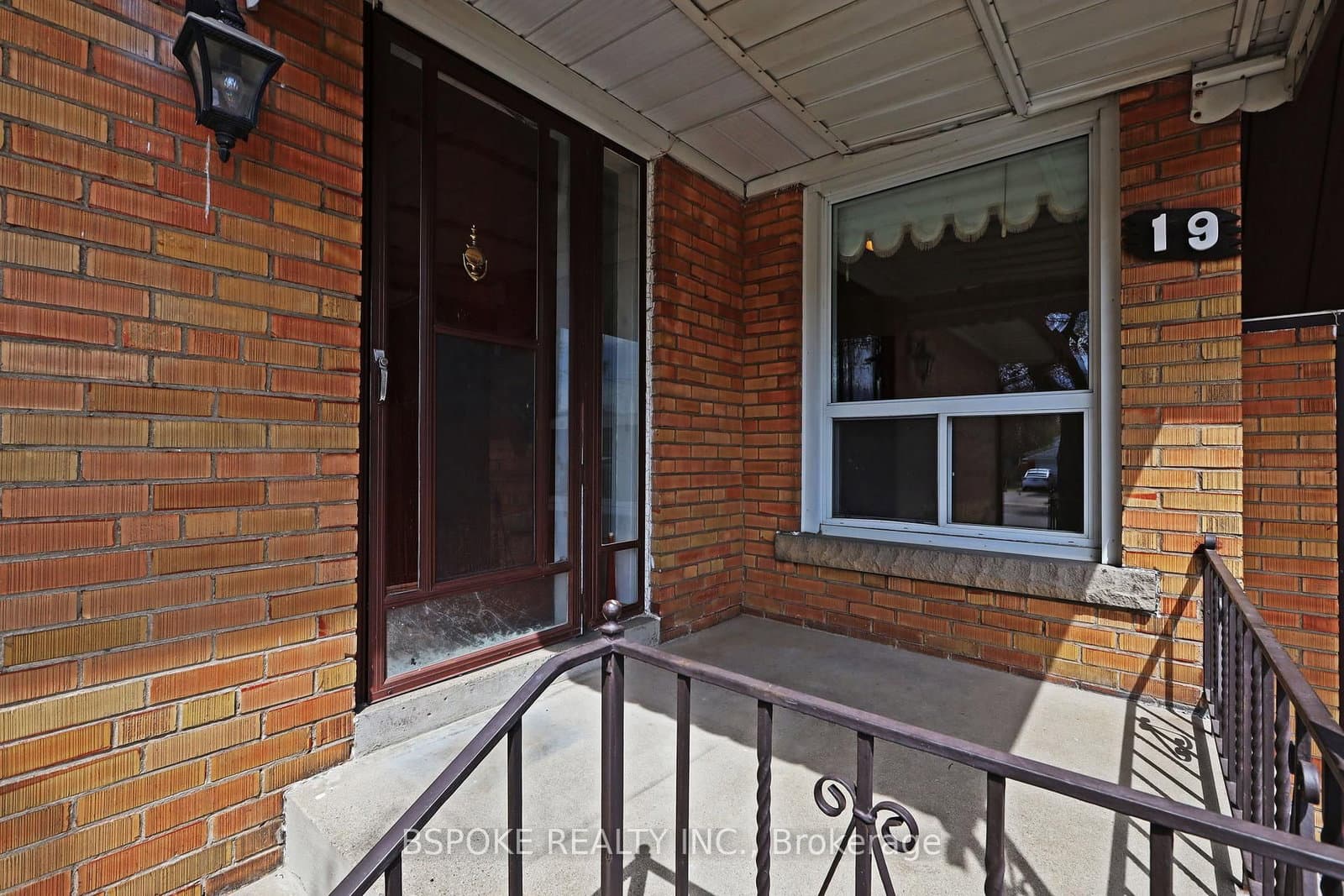 19 Nordin Avenue, Toronto, ON — photo 2