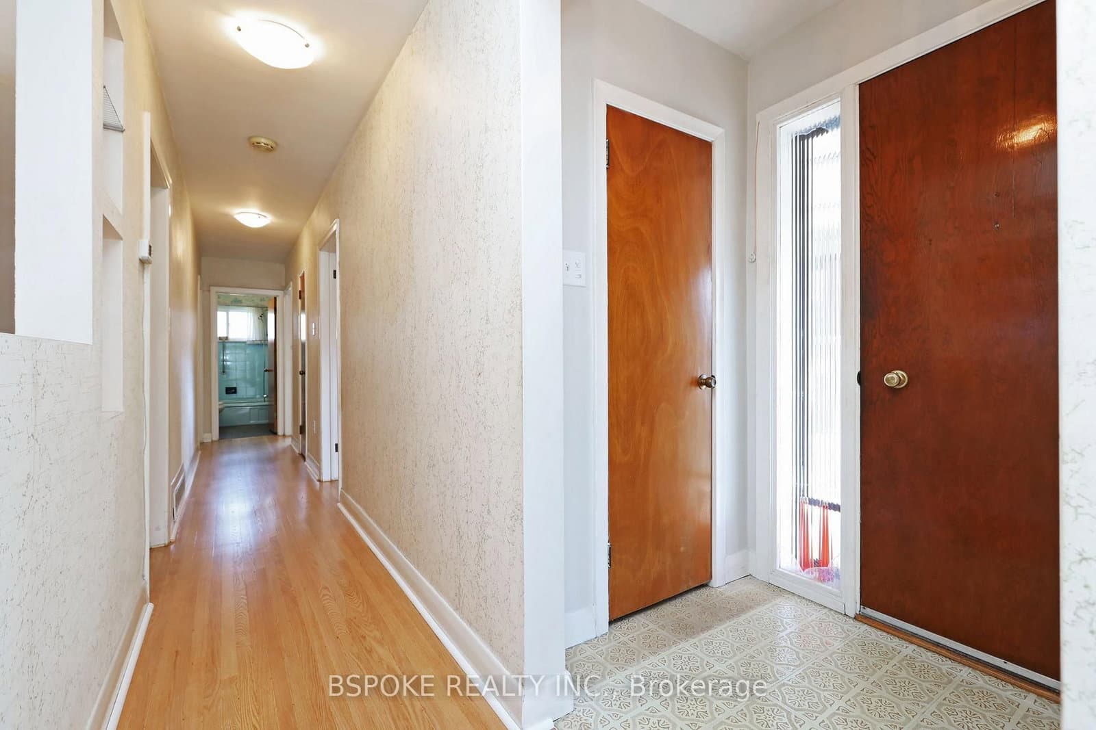 19 Nordin Avenue, Toronto, ON — photo 3