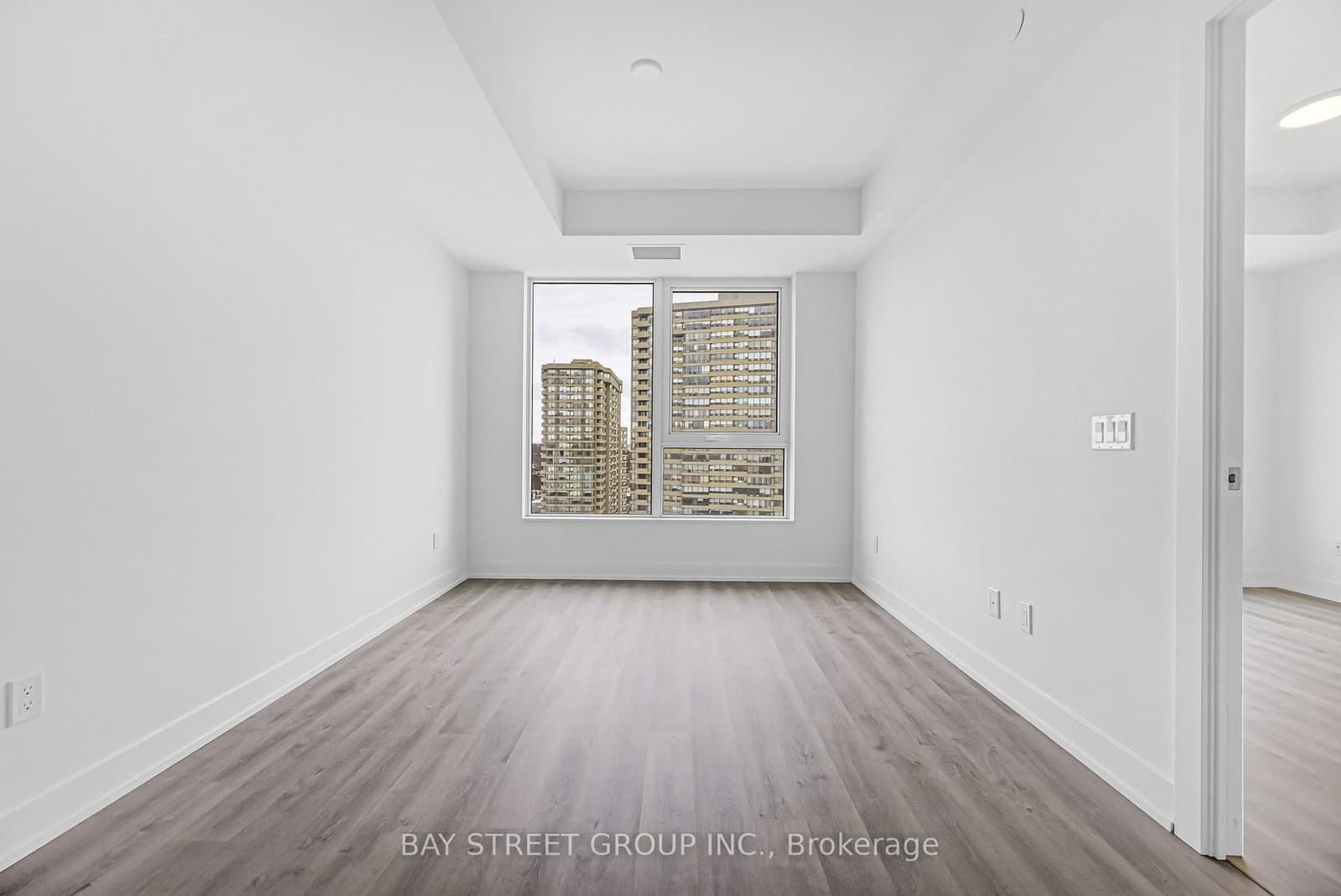 25 Cordova Avenue, Toronto, ON — photo 3