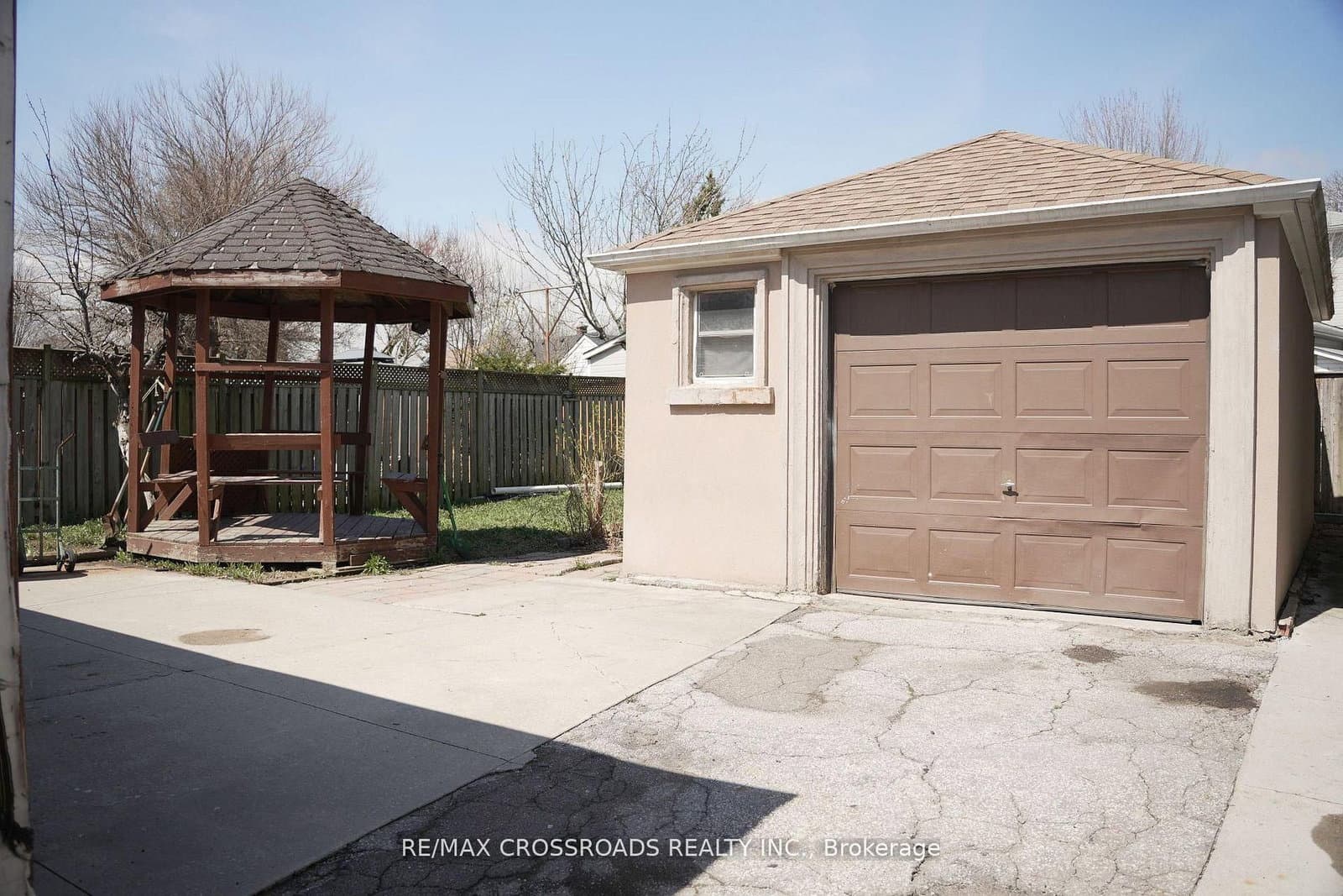 30 Hearst Circle, Toronto, ON — photo 3
