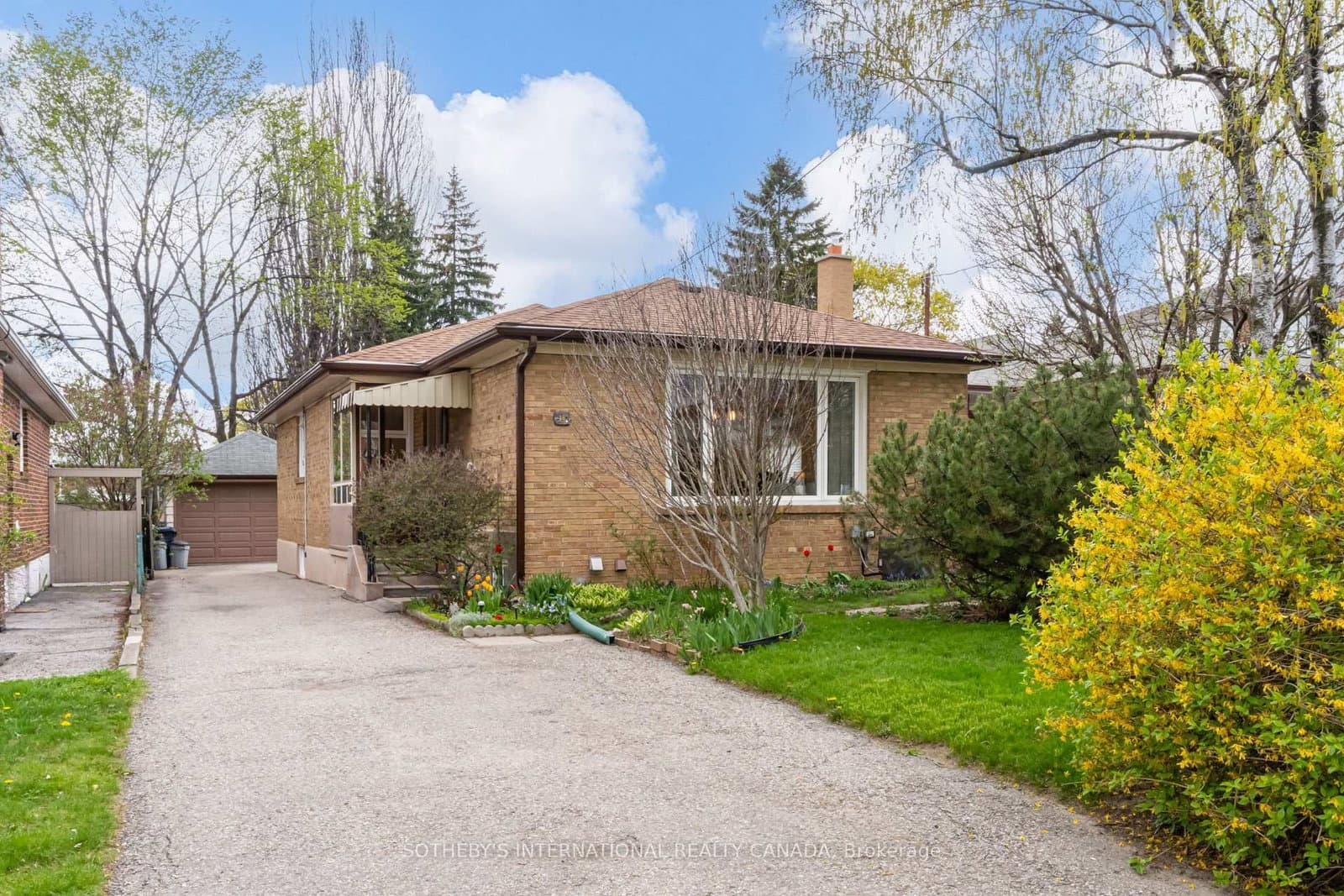 16 Paulart Drive, Toronto, ON