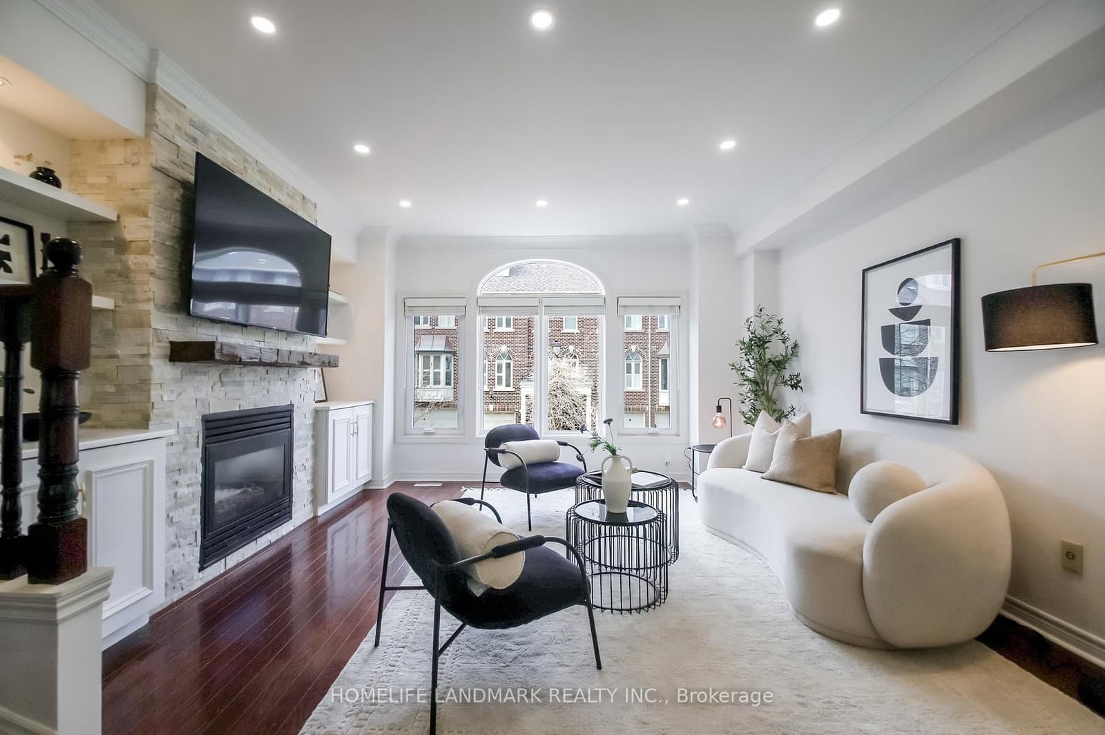 9 - 34 Mendota Road, Toronto, ON — photo 3