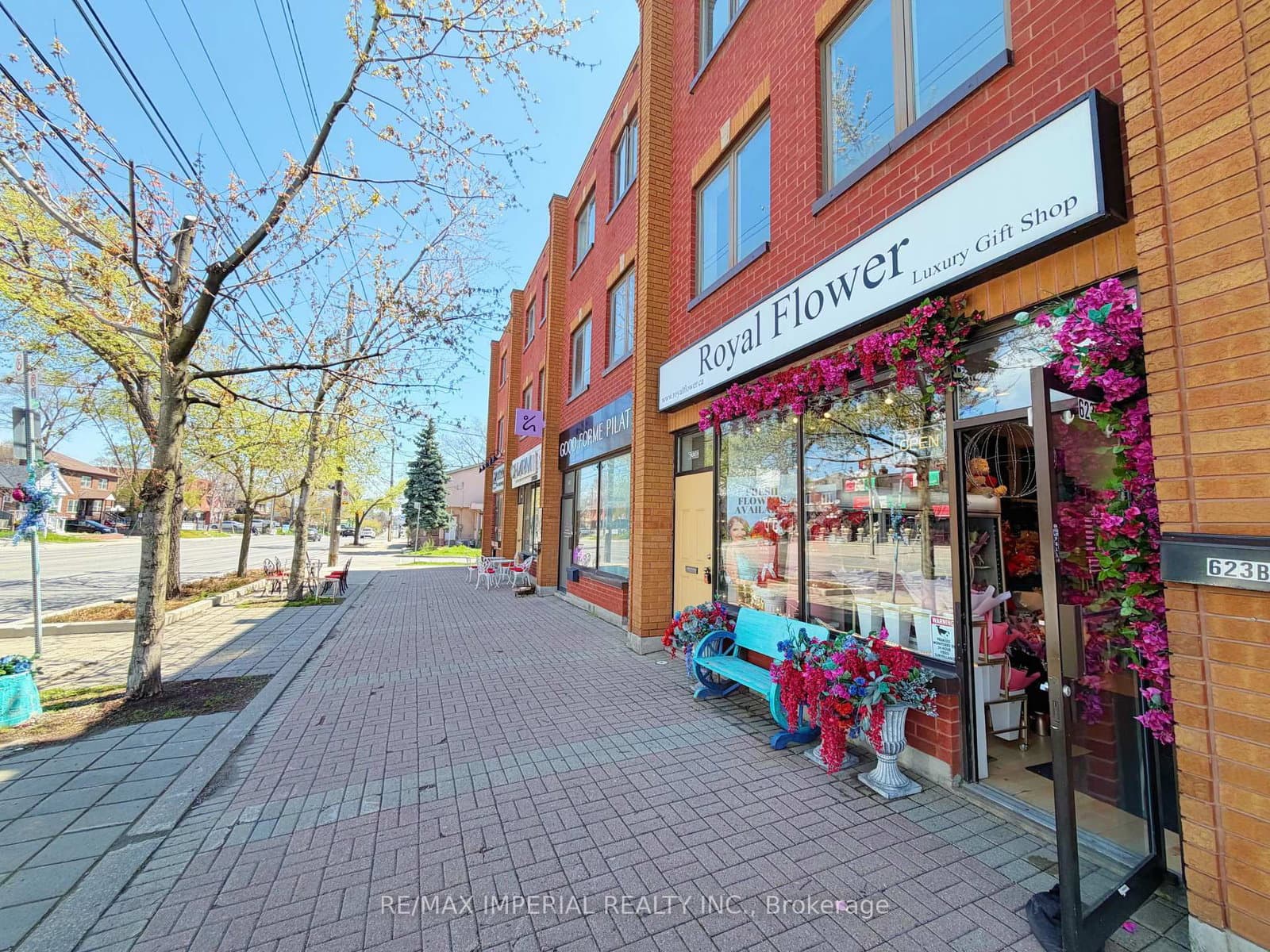 623-623A The Queensway, Toronto, ON