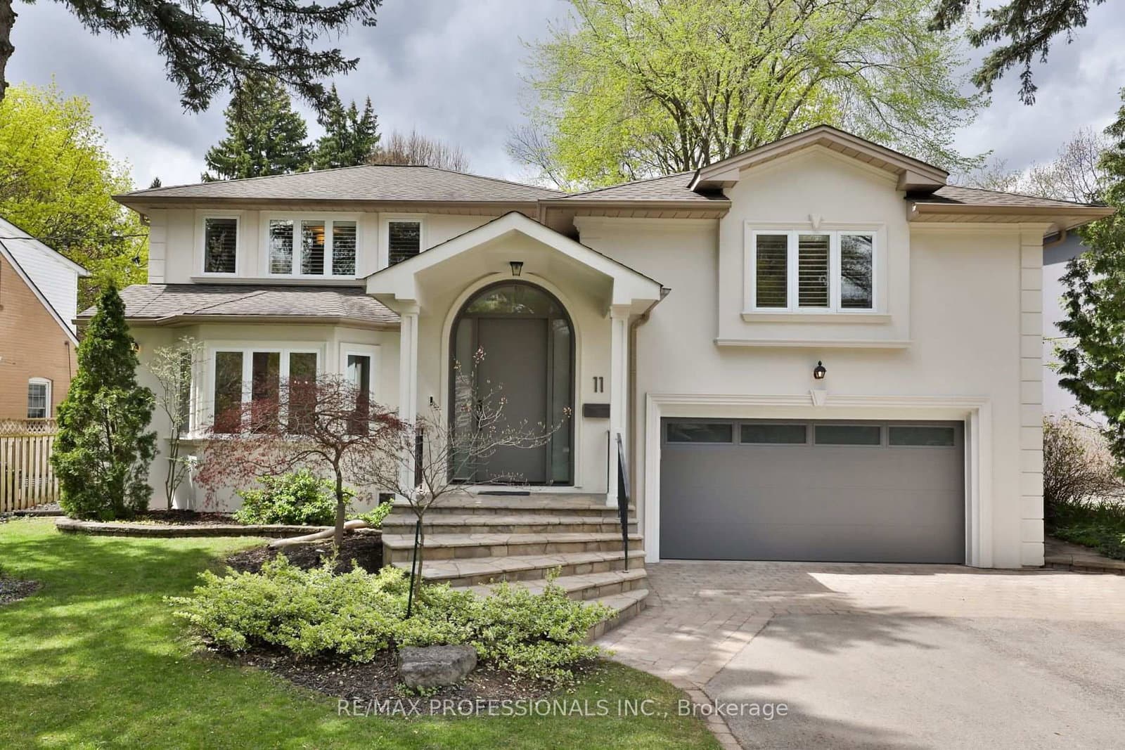 11 Cranleigh Court, Toronto, ON