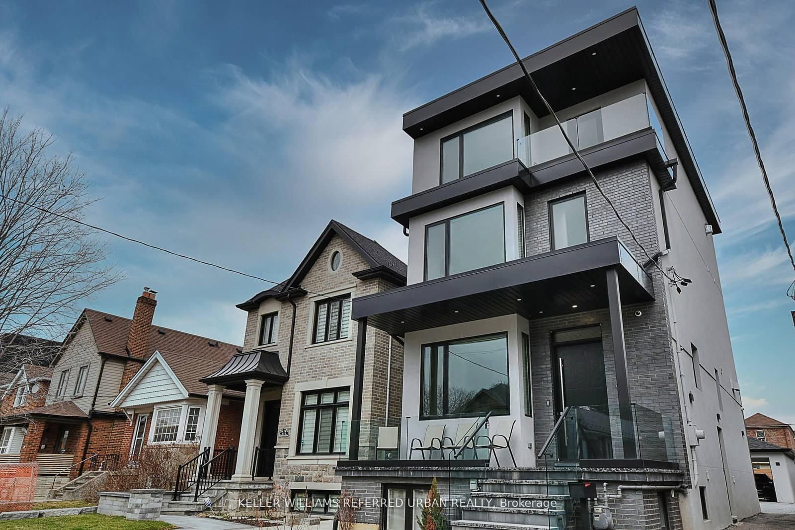 613 Harvie Avenue, Toronto, ON — photo 2