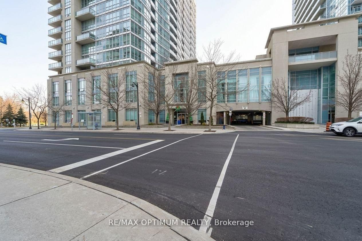 416 - 185 Legion Road, Toronto, ON — photo 3