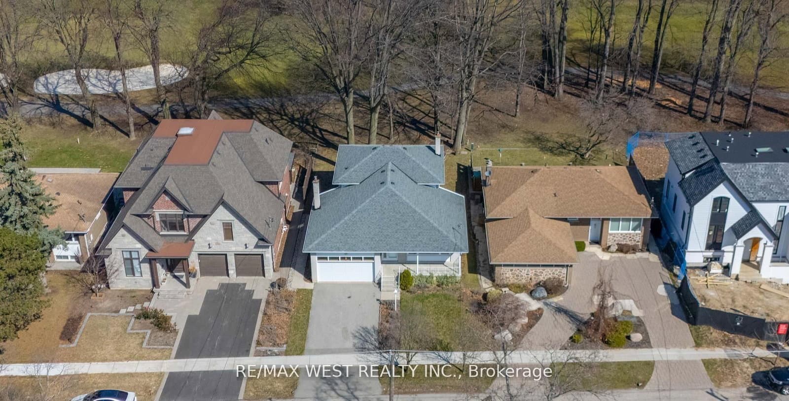 28 Braywin Drive, Toronto, ON — photo 3