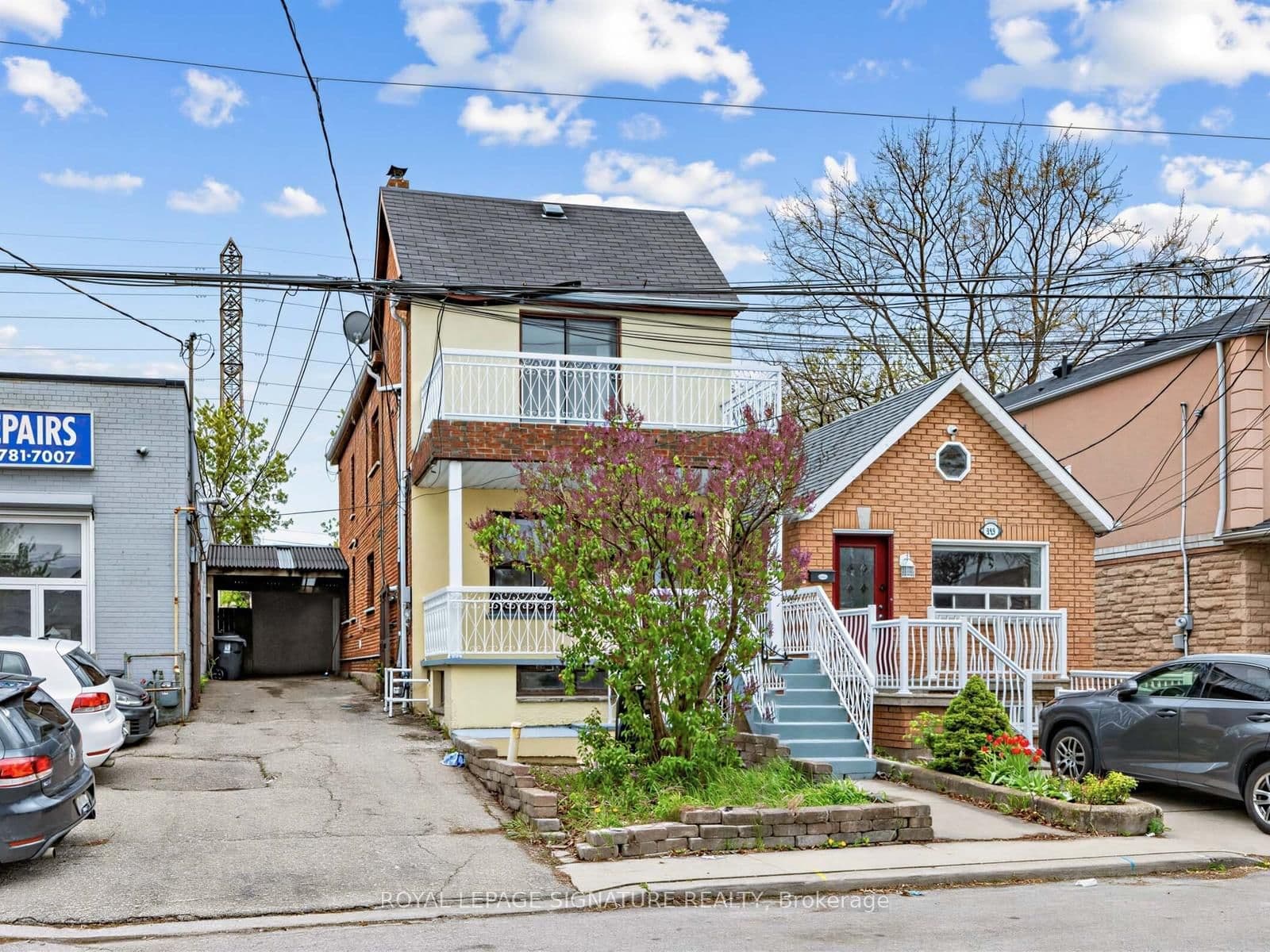 1157 Roselawn Avenue, Toronto, ON
