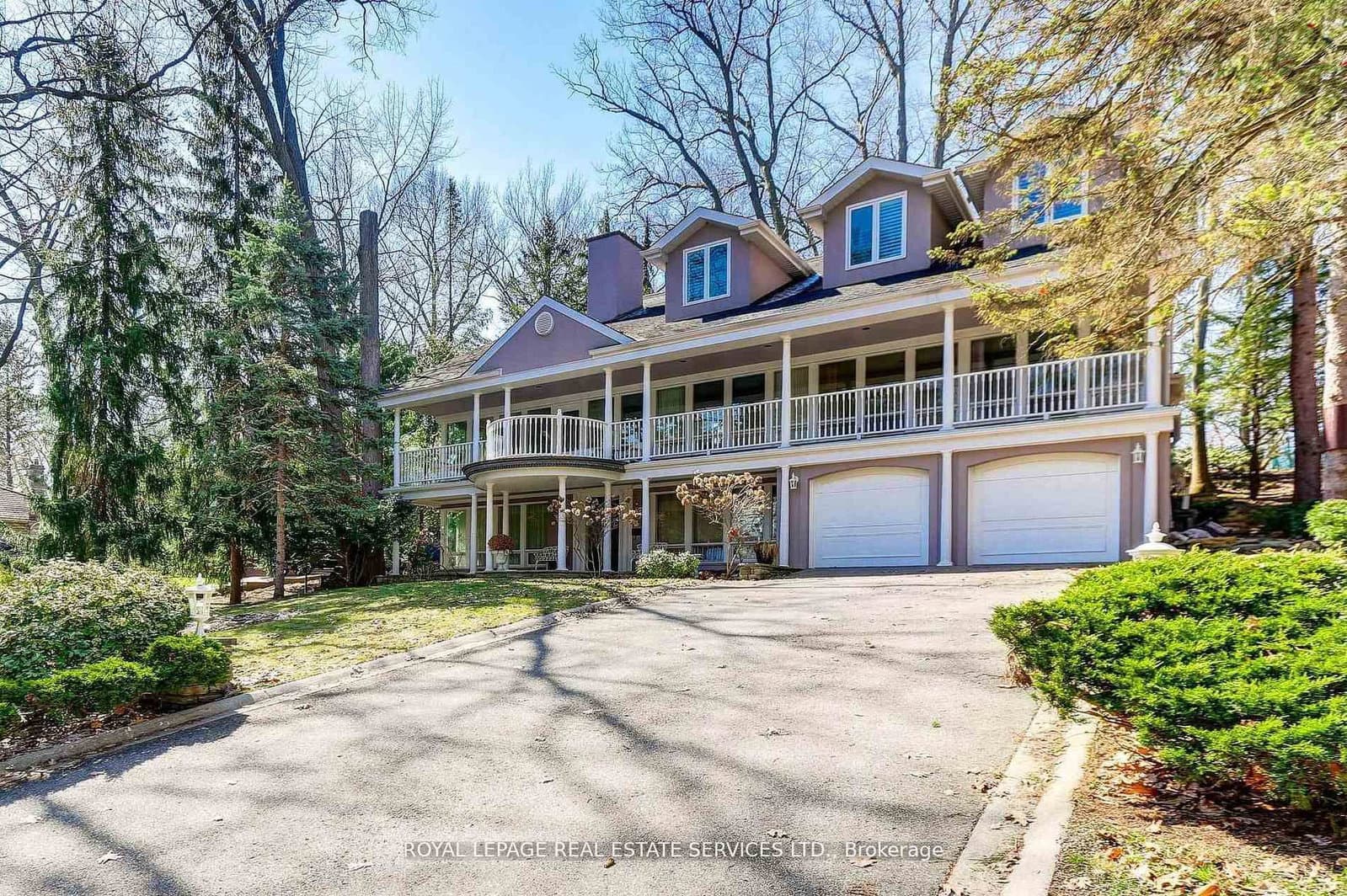 32 Edenbrook Hill, Toronto, ON — photo 2