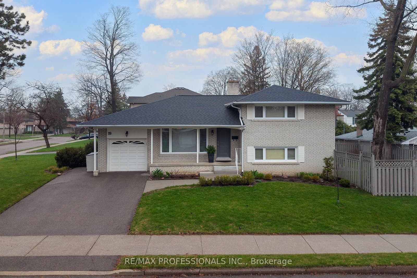 19 Boxwood Road, Toronto, ON